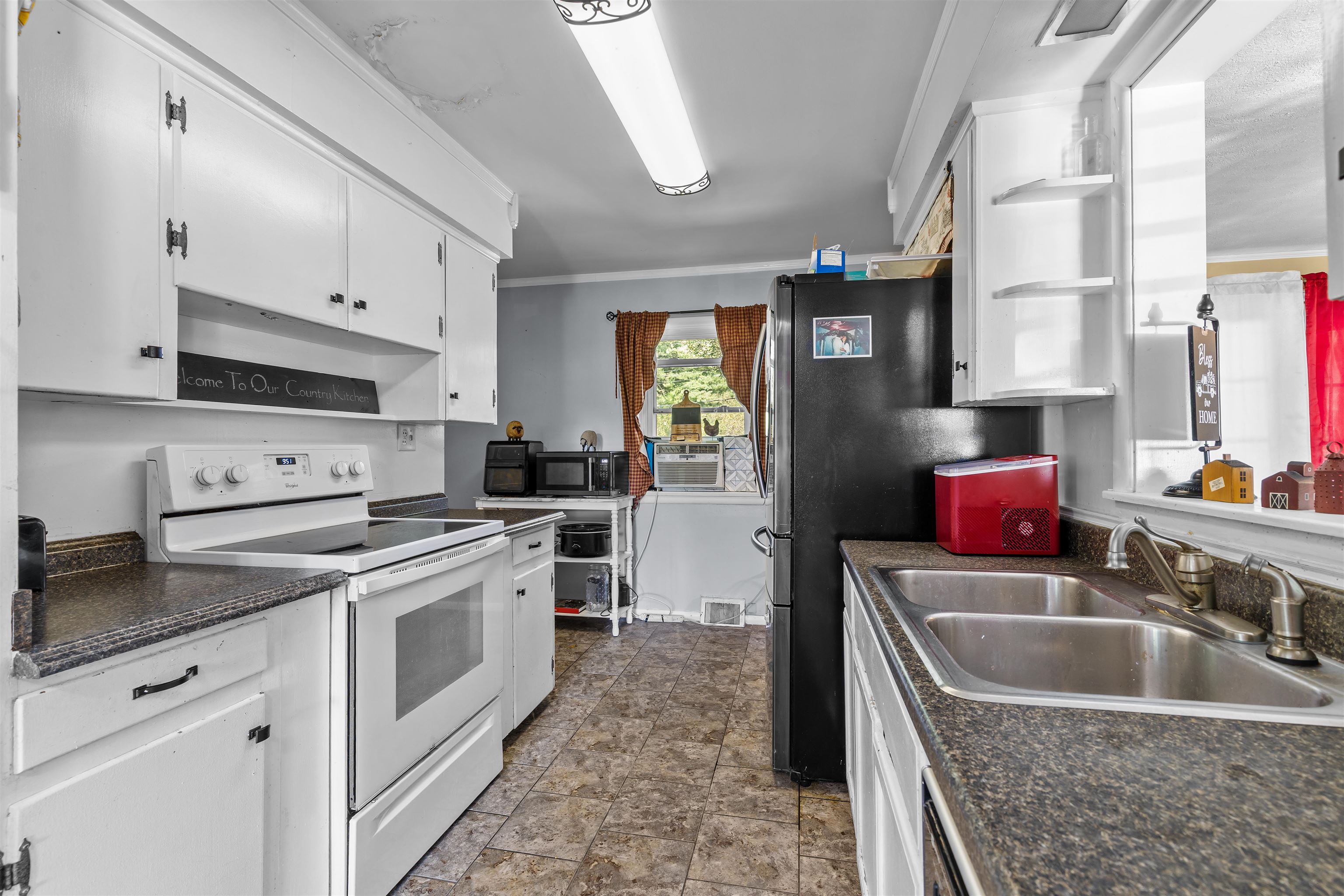 https://zimg.paragon.ice.com/ParagonImages/Property/PH/AABRKY/61151/12/0/0/e405b36ac0d92ab1d5d62a593cf1be3d/0/b4dfb8eec0d46ac9292f393426ba4166/61151-d73ca9c4-8f7f-4ab1-a75e-603bb3b75622.JPG