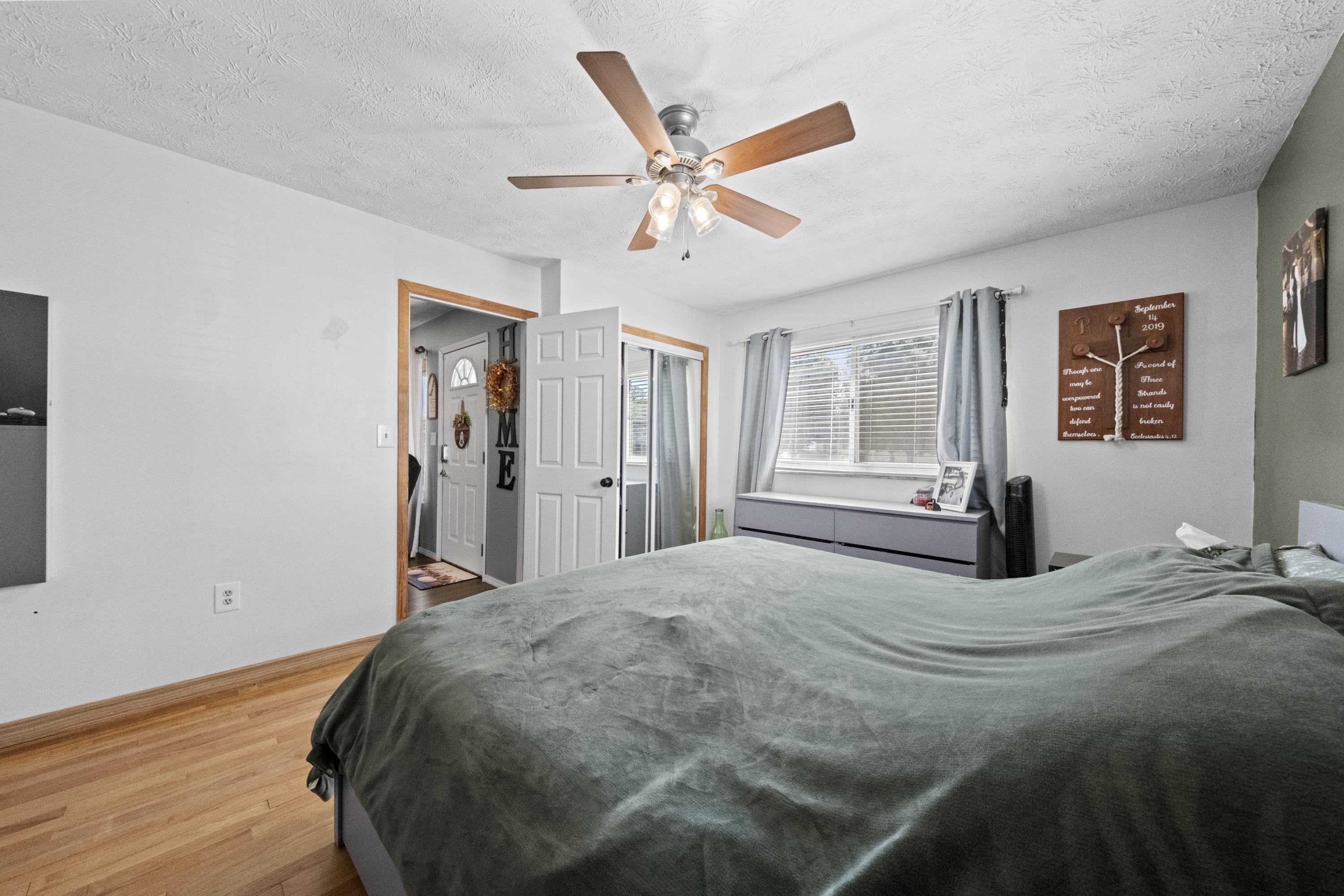 https://zimg.paragon.ice.com/ParagonImages/Property/PH/AABRKY/61164/10/0/0/c5f8d70701b33c75ed802c225dee3838/0/ae3085f5f5ad99a39cb77df75d91c3cd/61164-974e4b0d-fff5-4fc5-9aa7-78205afa5f9b.JPG