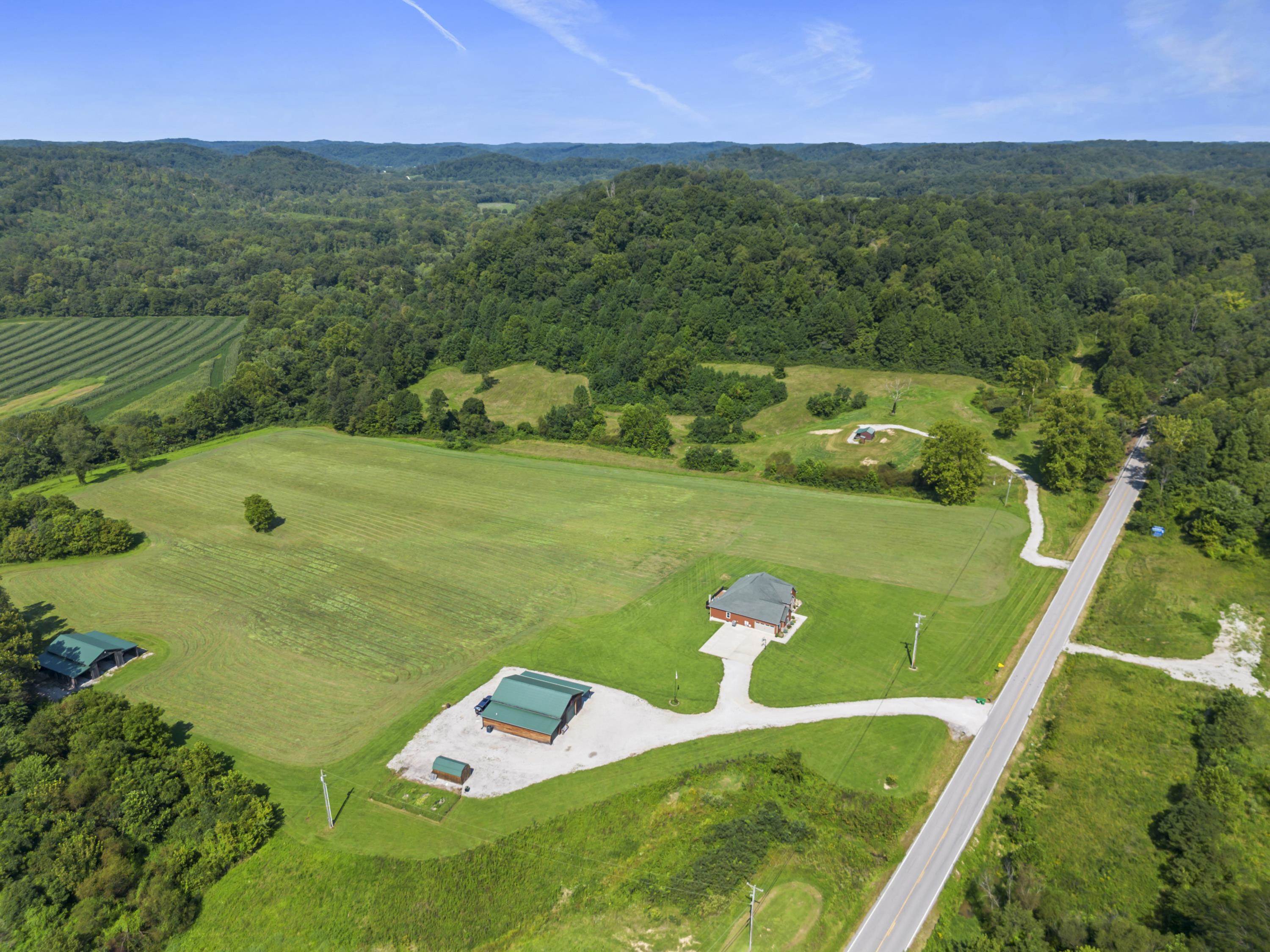 https://zimg.paragon.ice.com/ParagonImages/Property/PH/AABRKY/61174/1/0/0/d44a64f82fc28fa5cce657cc002b4f34/0/c1399bdff9b8fad01ae07b719f216a0e/61174-2c107d7b-a721-411a-b43c-5dc8dadc386d.JPG