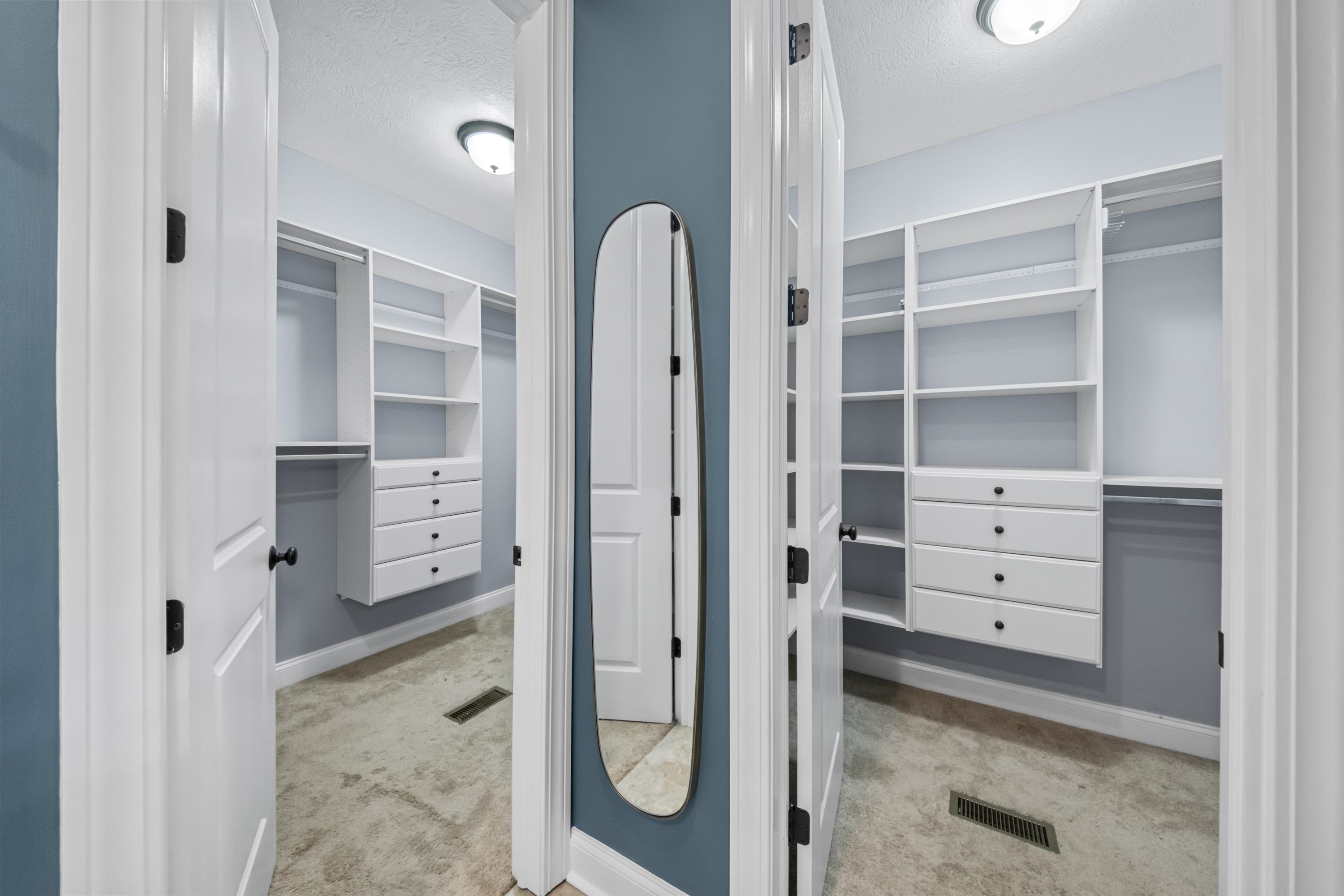 https://zimg.paragon.ice.com/ParagonImages/Property/PH/AABRKY/61174/12/0/0/0bf9cc1b1a5f8029b4b8832aa228216f/0/c1399bdff9b8fad01ae07b719f216a0e/61174-779542af-842e-461b-ac4f-dd38fa901666.JPG