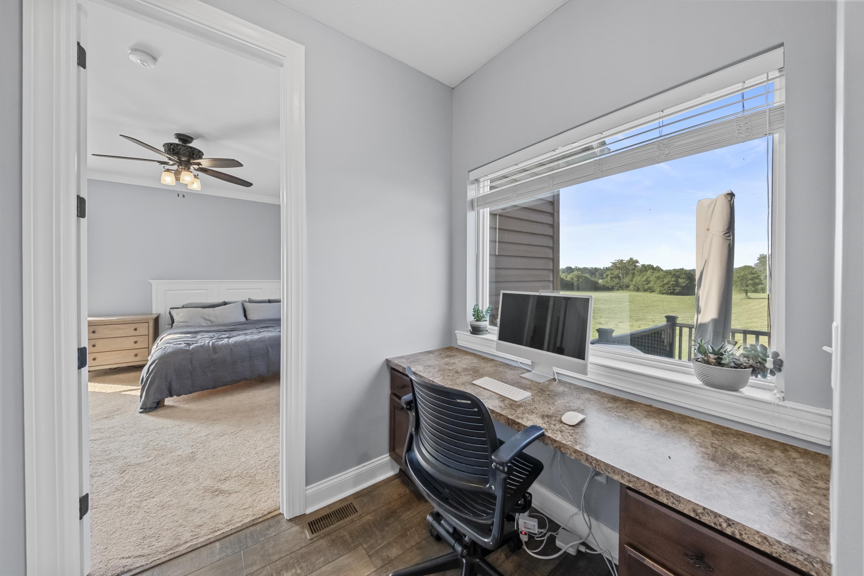 https://zimg.paragon.ice.com/ParagonImages/Property/PH/AABRKY/61174/8/0/0/915ef79396668991d412ca1eaa5e2f3b/0/c1399bdff9b8fad01ae07b719f216a0e/61174-abe6496e-c7cb-4779-8afa-3bb987025587.JPG