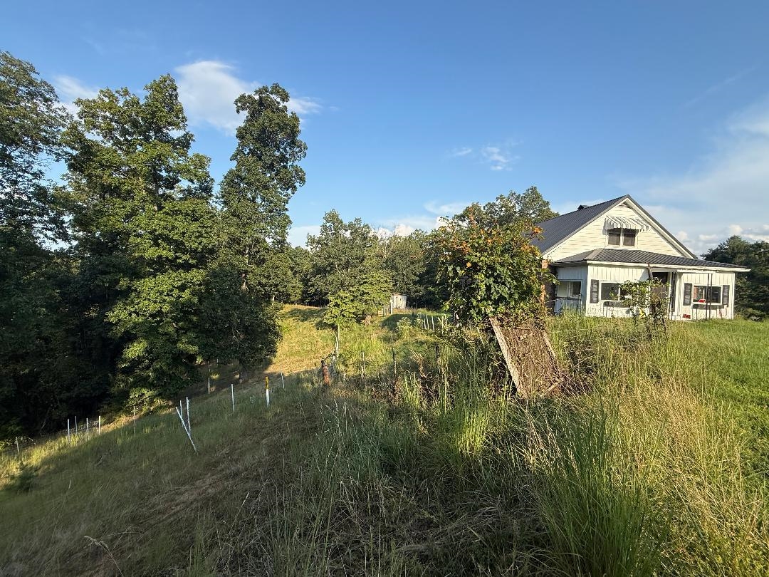 https://zimg.paragon.ice.com/ParagonImages/Property/PH/AABRKY/61178/8/0/0/a2af0fa7dfae41d2be29418e39521521/0/f922c001ed7fdd2dfca14bf3faf5586e/61178-e1ff95e7-213e-471a-a718-b85f8bb067f2.JPG