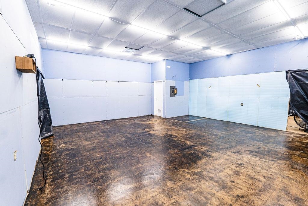 https://zimg.paragon.ice.com/ParagonImages/Property/PH/AABRKY/61183/11/0/0/a9e5210e4def7c56a53469a764c5af04/0/287848b5f57d6ea773287fb844886225/61183-4f8b4404-a155-46eb-90fe-4abf18cde554.JPG