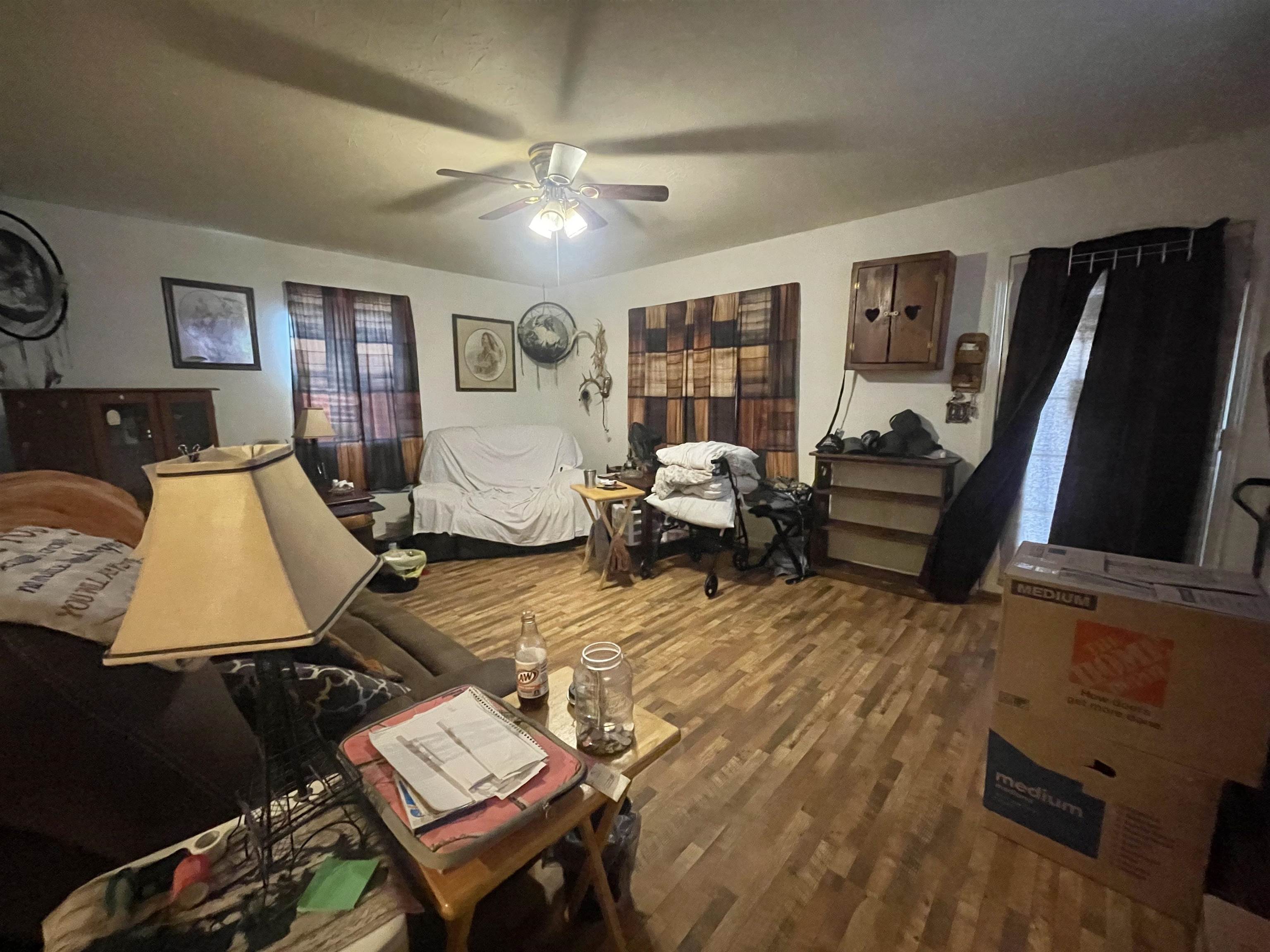 https://zimg.paragon.ice.com/ParagonImages/Property/PH/AABRKY/61184/3/0/0/38db16c3bb3b8ed1ebc3d03dfe079abc/0/e57e19e662b04dc8ec47c0186d9b226e/61184-4884e43c-d4b9-4ab8-820c-5e2cdf8ddbc5.JPG