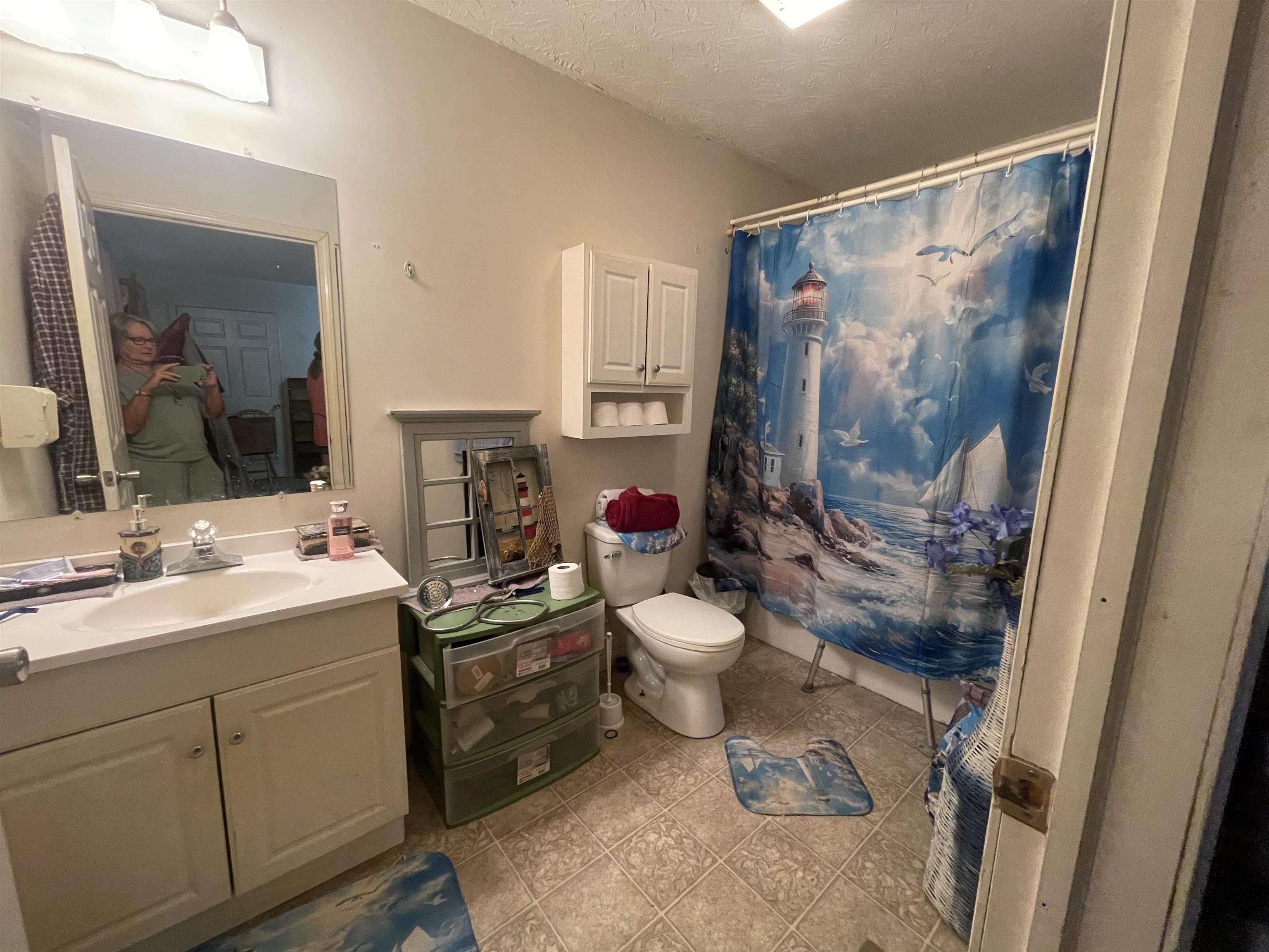 https://zimg.paragon.ice.com/ParagonImages/Property/PH/AABRKY/61184/9/0/0/453cc5e1e06951967e1e0a5a2f1a8bab/0/e57e19e662b04dc8ec47c0186d9b226e/61184-fc095410-b3a9-4f1c-9ea0-3734aa5a2b4f.JPG
