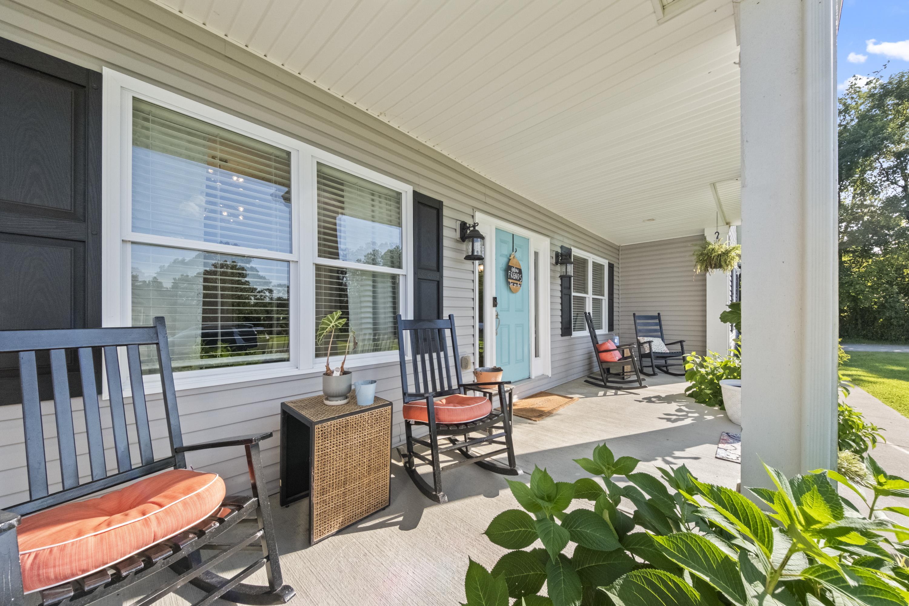 https://zimg.paragon.ice.com/ParagonImages/Property/PH/AABRKY/61187/3/0/0/762f80b4beaf5e3591740cce35277166/0/8cc2d75aadf2d2f647e3d8a3057e2b36/61187-d7d9e7b9-fadc-4e4d-87a7-149eaef50bba.JPG