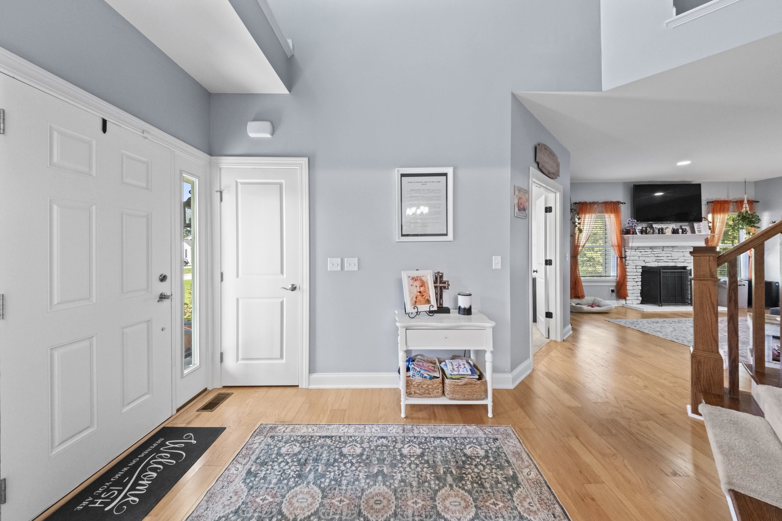 https://zimg.paragon.ice.com/ParagonImages/Property/PH/AABRKY/61187/5/0/0/e8535bee10f36f8c37565c6f46d055bc/0/8cc2d75aadf2d2f647e3d8a3057e2b36/61187-dc909dd2-b314-456a-9f16-a991fc84bd8c.JPG