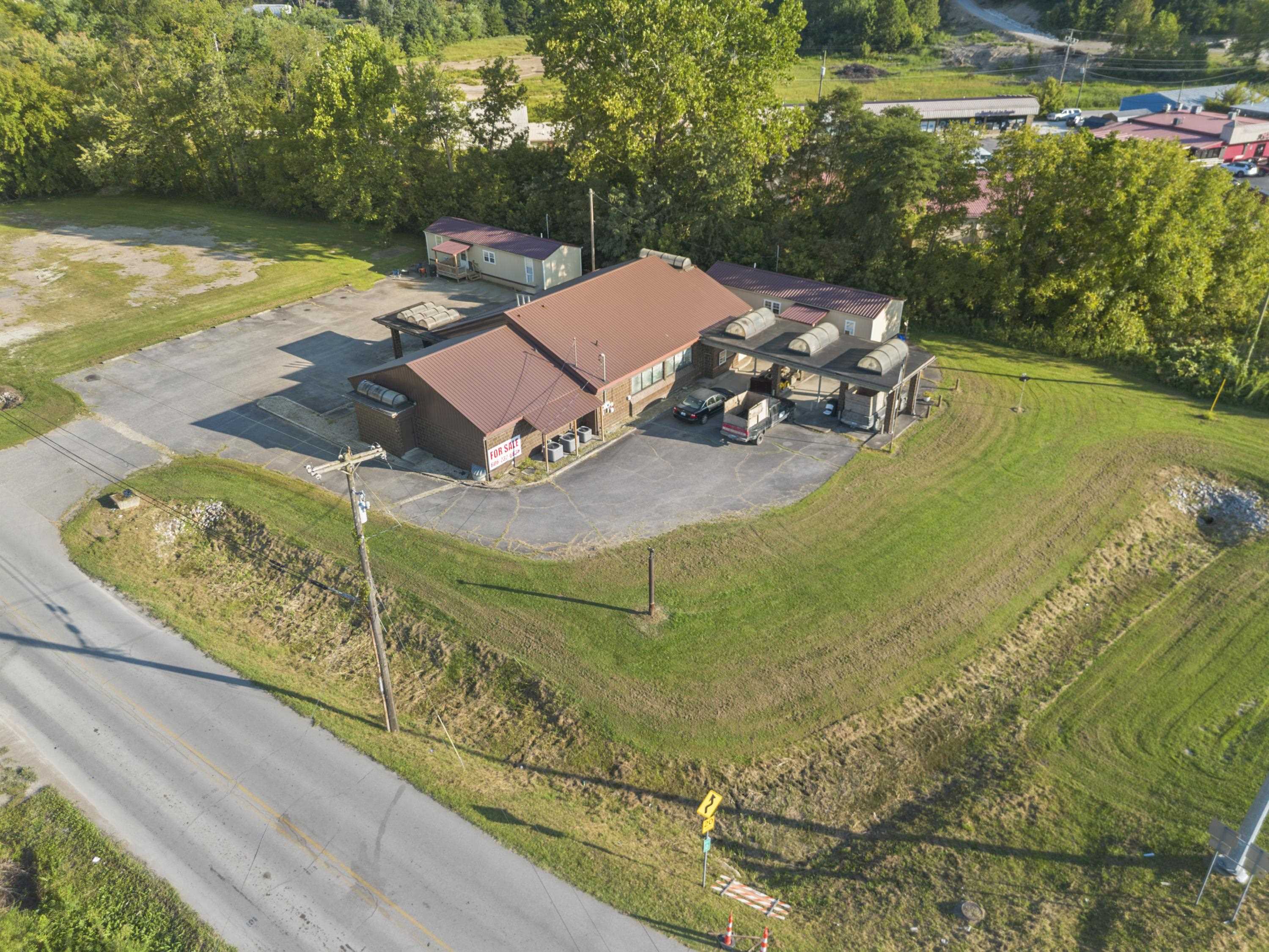 https://zimg.paragon.ice.com/ParagonImages/Property/PH/AABRKY/61189/5/0/0/9e726f74077328a249ef08091b81e394/0/a6e832959a4f6c5e4405da0a688f6219/61189-a606360c-1ace-410c-acda-bf63632ec9f4.JPG