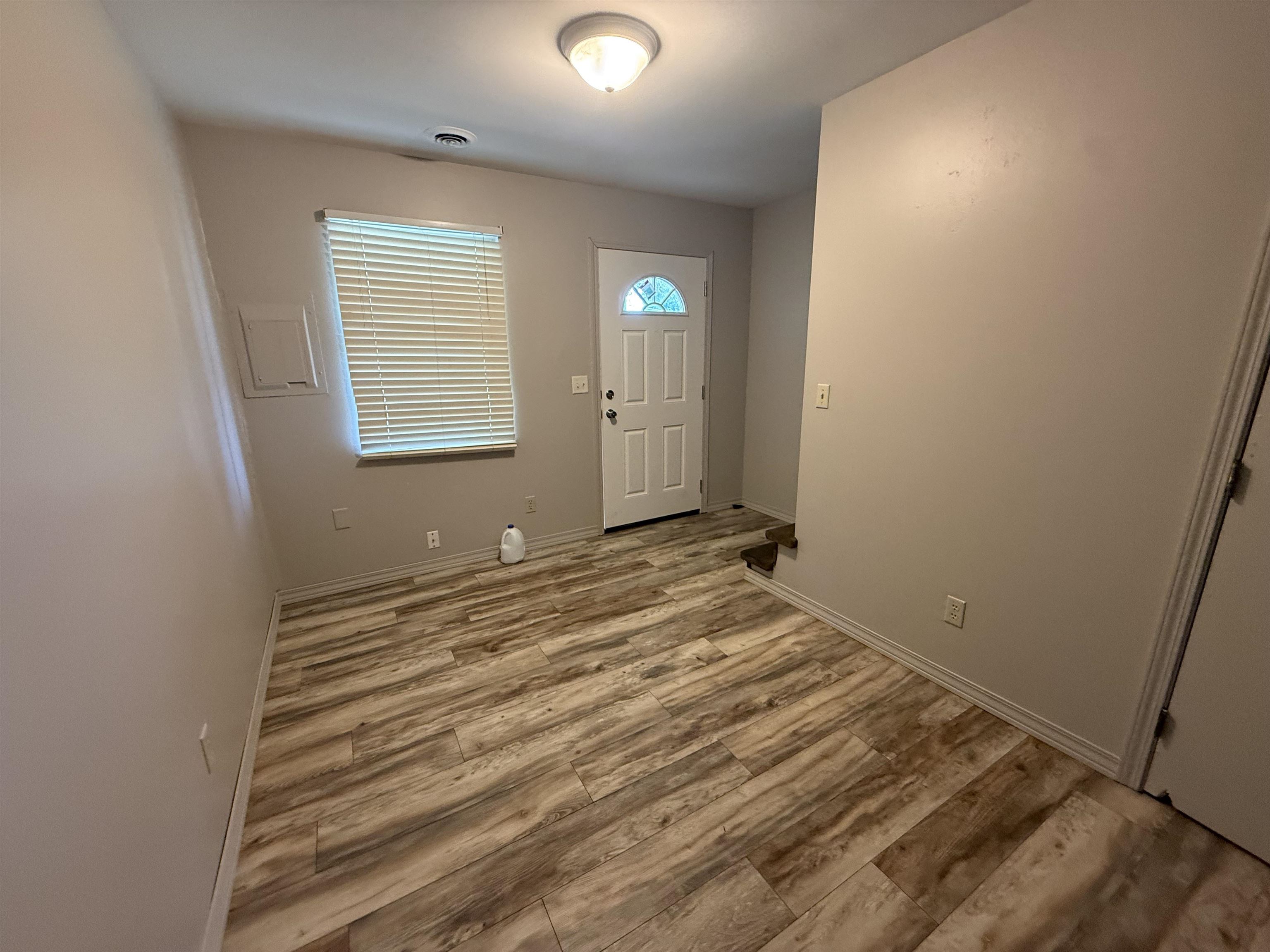 https://zimg.paragon.ice.com/ParagonImages/Property/PH/AABRKY/61203/9/0/0/b403ce64ee6483facd2f82230d3a5594/0/0f6f5a8a1f7907b5afd4044ffe1307ea/61203-0c10ab74-eeda-4446-8219-32daf6043db7.JPG