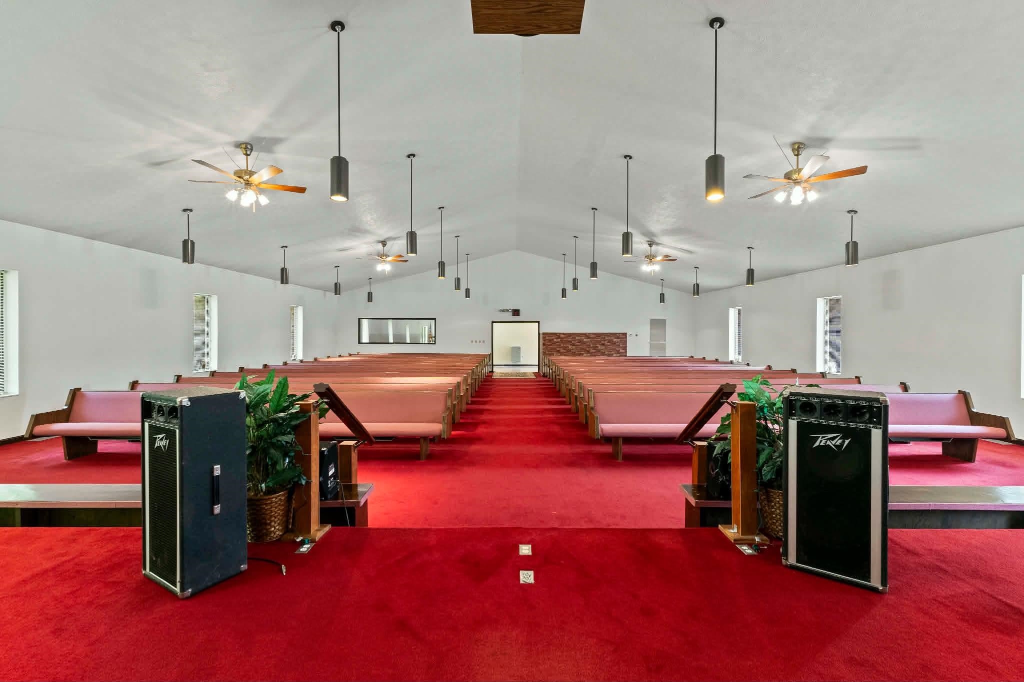 https://zimg.paragon.ice.com/ParagonImages/Property/PH/AABRKY/61207/4/0/0/99dcbb2e70c74276cf09cb67a2ae8db4/0/ac1300b8c98614e3bbf154def1f108b7/61207-549cf4e6-6e9e-43ae-b759-da798858c09f.JPG