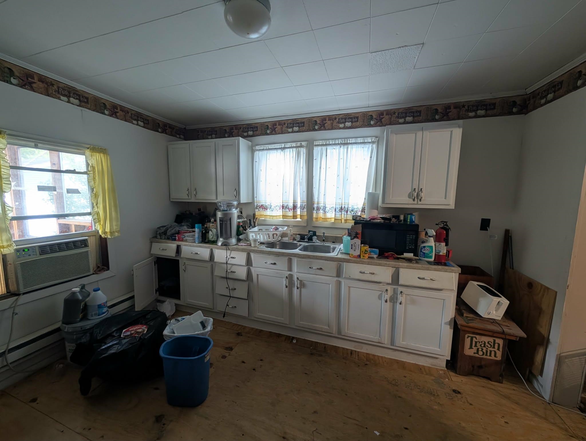 https://zimg.paragon.ice.com/ParagonImages/Property/PH/AABRKY/61214/9/0/0/2e148782203e0868f65fa06368df3596/0/f2ca839bca2c0299309bd5ba204b9c3d/61214-fbd177d2-fa48-4830-b76d-7ae5f387e210.JPG