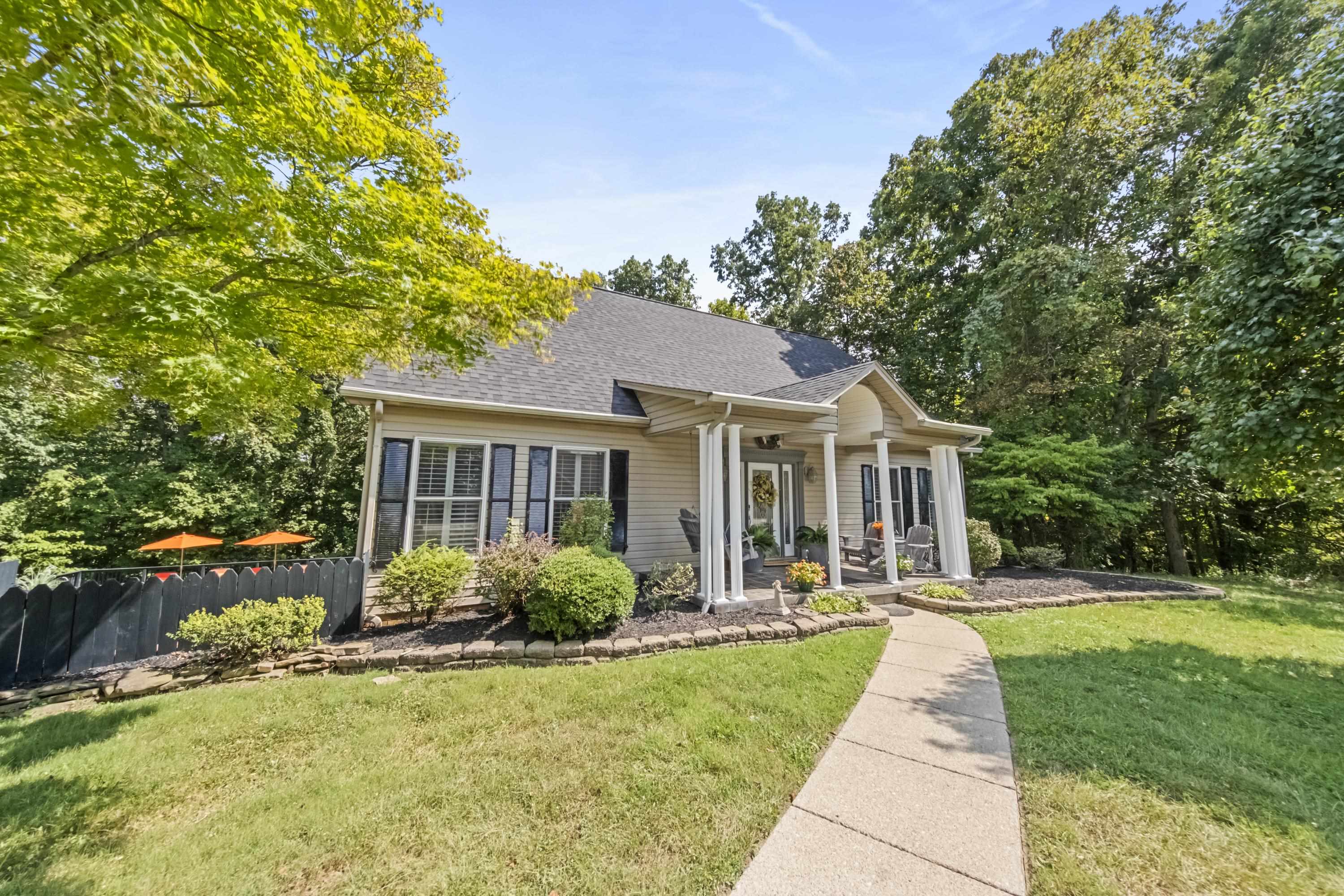 https://zimg.paragon.ice.com/ParagonImages/Property/PH/AABRKY/61222/1/0/0/2566c3c15335dd2853362000b8faafcf/0/253d26a03748411ee4a6a8d2a0d80524/61222-a1550f9b-b12b-41dd-a176-d5e9e7d27ab6.JPG
