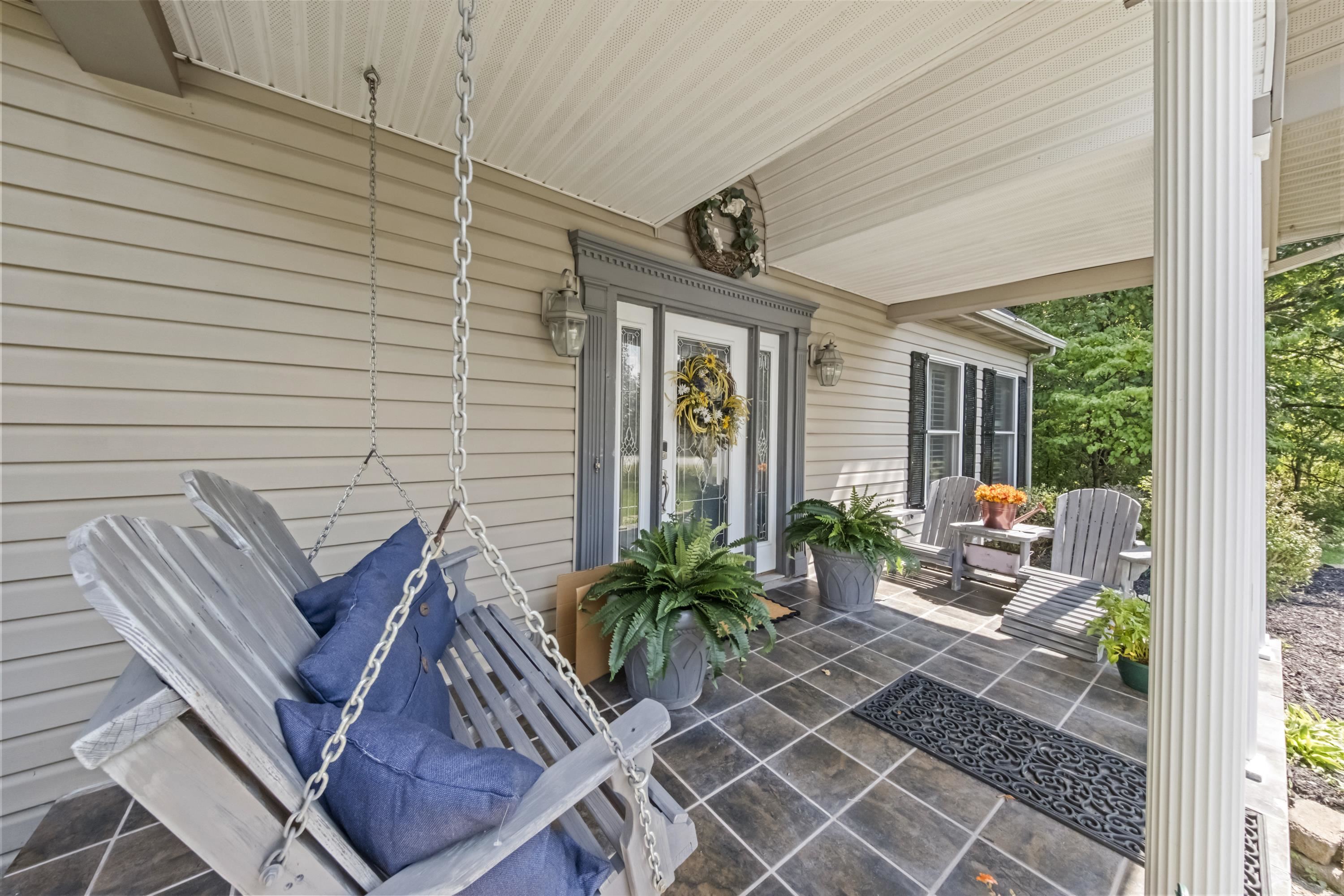 https://zimg.paragon.ice.com/ParagonImages/Property/PH/AABRKY/61222/2/0/0/6c4b3038e904caa8c884ad44786c7c94/0/253d26a03748411ee4a6a8d2a0d80524/61222-252c4dae-3a44-4ffe-89ab-ea76f53e1cf7.JPG