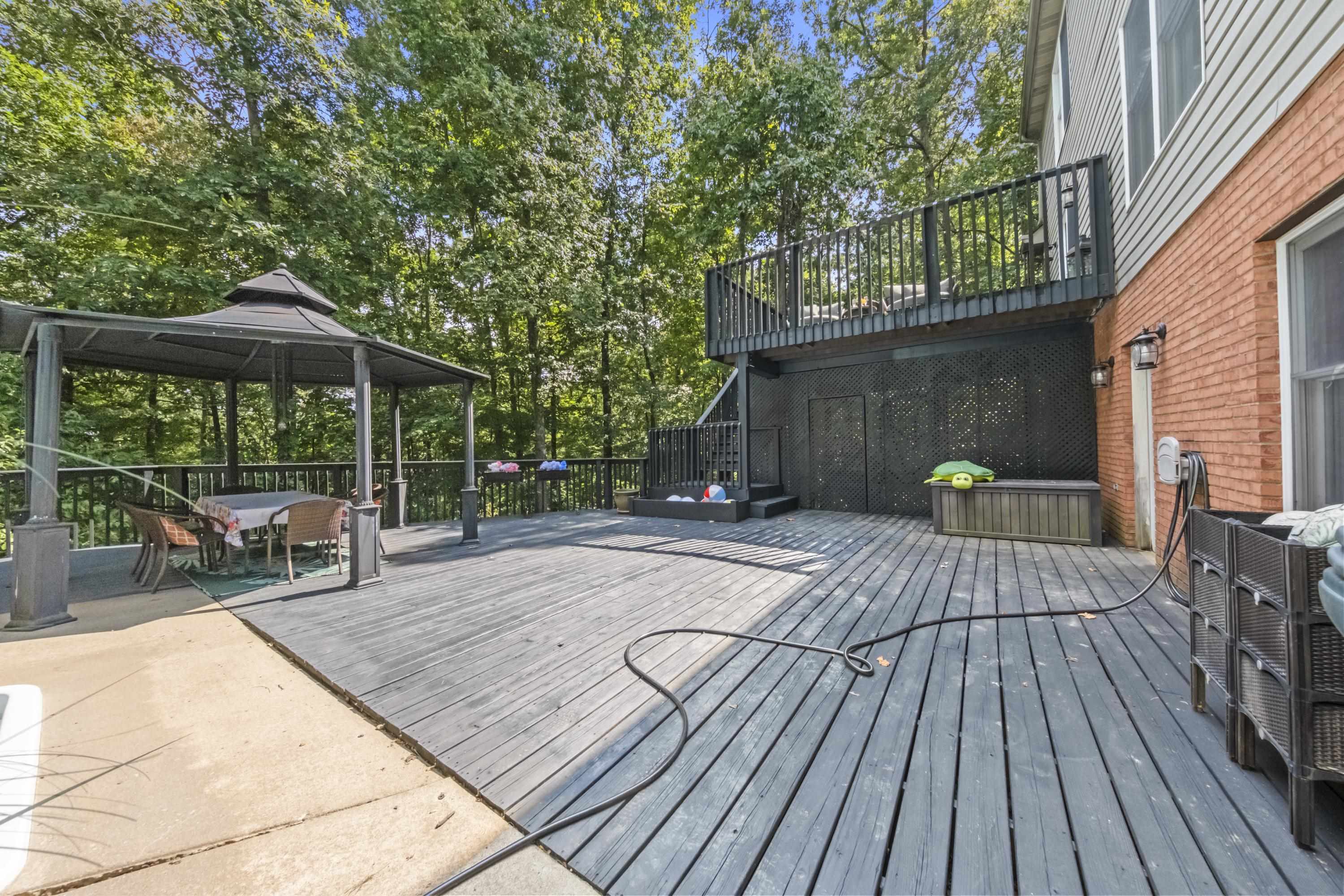 https://zimg.paragon.ice.com/ParagonImages/Property/PH/AABRKY/61222/5/0/0/51b567804e7dcb3ec757792136473894/0/253d26a03748411ee4a6a8d2a0d80524/61222-c8d8f94d-9c4d-40d0-b5eb-f2ef9bd66da0.JPG