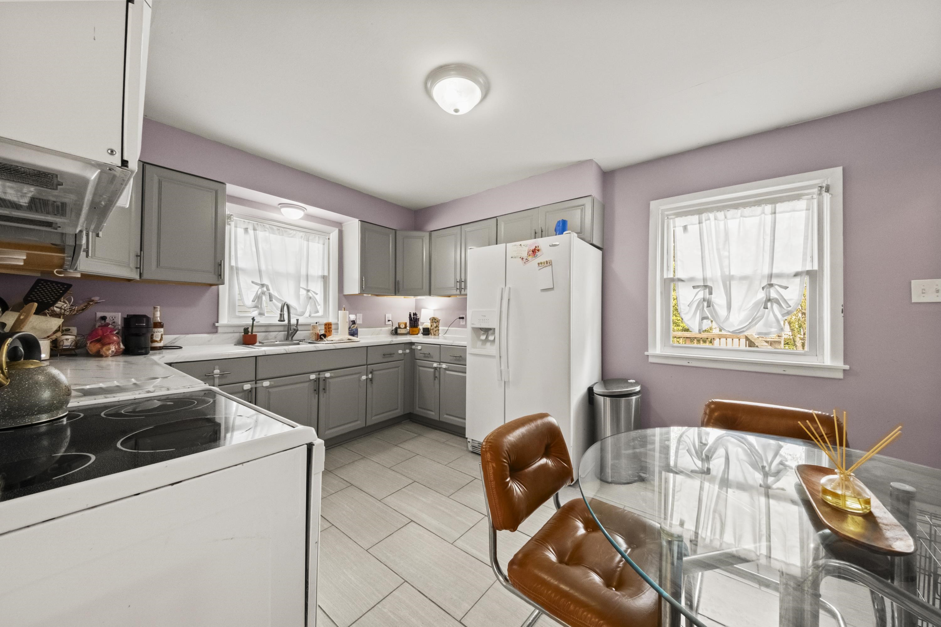https://zimg.paragon.ice.com/ParagonImages/Property/PH/AABRKY/61225/9/0/0/01cfac9fd6d9ff6fd1c69b12435c2ec1/0/f7c0878b518b44241cfbd63f8a5ecbea/61225-68b38241-3daf-4214-86f6-7c12f374b108.JPG