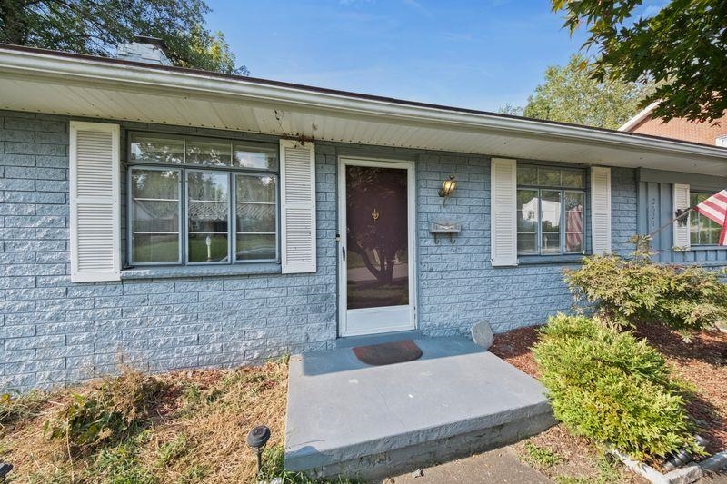 2521 Algonquin Avenue