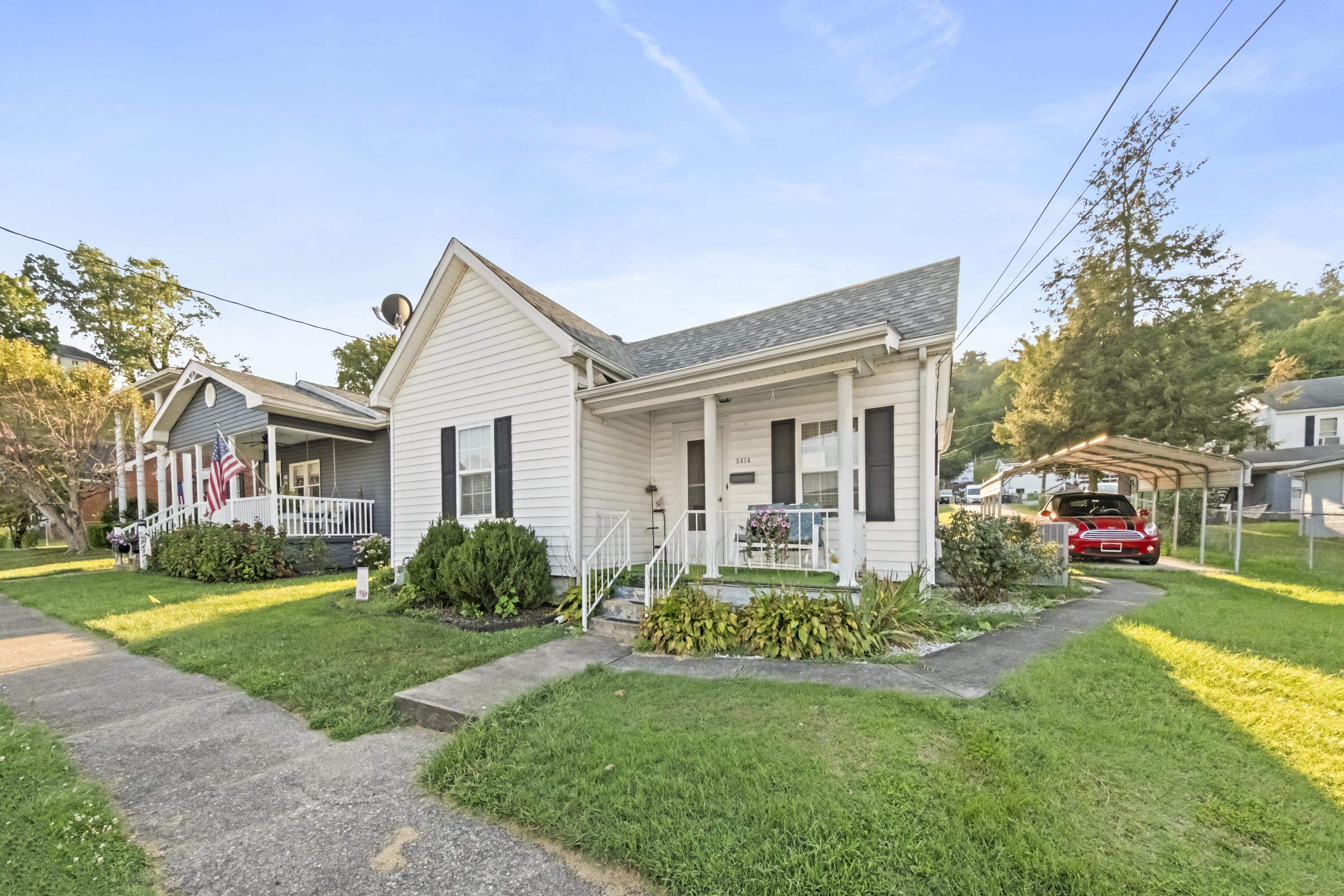 https://zimg.paragon.ice.com/ParagonImages/Property/PH/AABRKY/61230/1/0/0/faf907175333cd16c1b4d6c45d100378/0/f6481d4e34a783710043c6a59816b0d1/61230-62b68780-8fe1-4e3a-a21c-c2647e2ced95.JPG