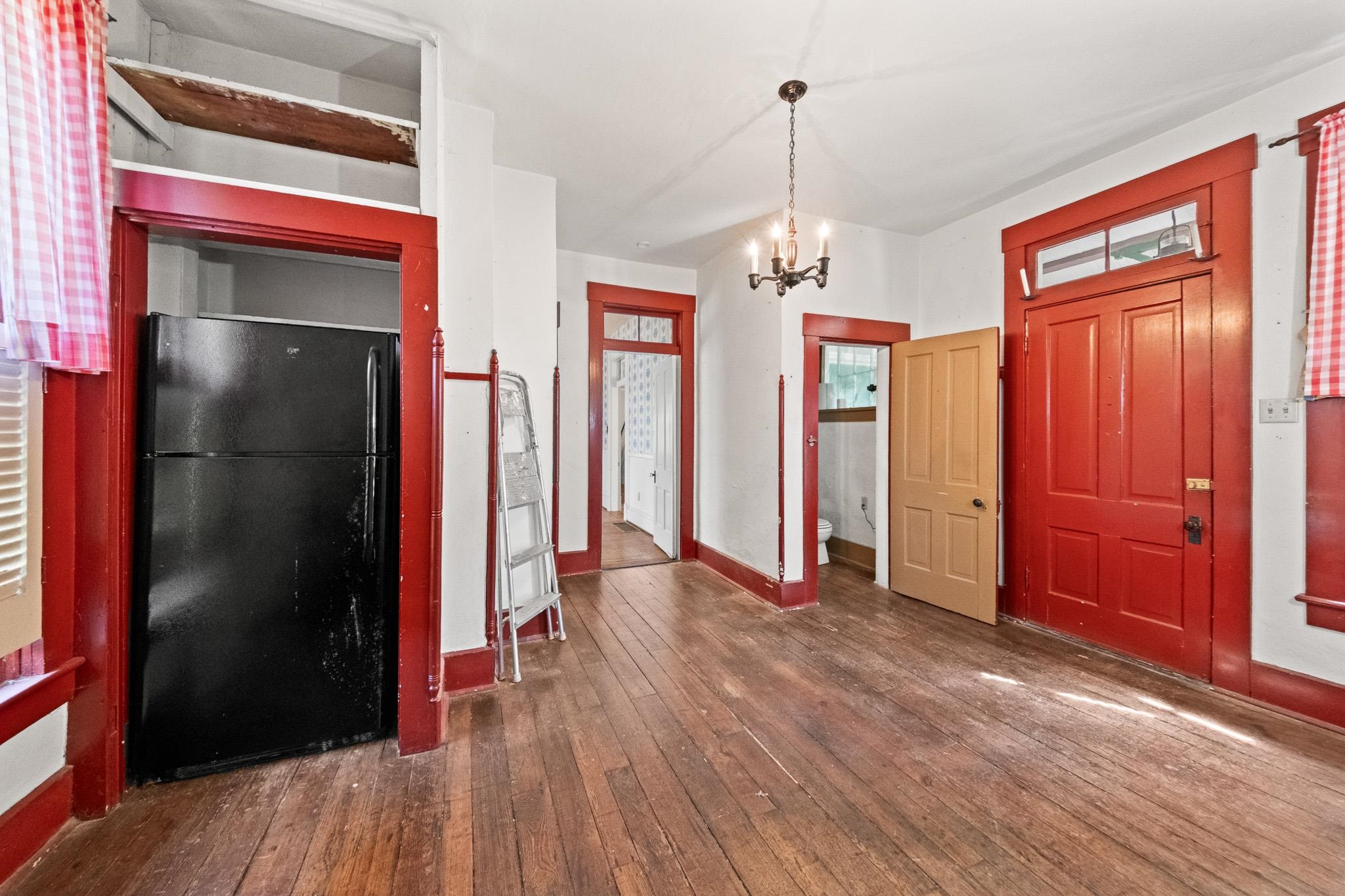 https://zimg.paragon.ice.com/ParagonImages/Property/PH/AABRKY/61240/12/0/0/ebd0170dbd8e0e56433db3158ba0ea66/0/3841f7501bc809b0b624b0a432dc44fe/61240-0478f1c0-f689-4b47-b891-133022934a6d.JPG