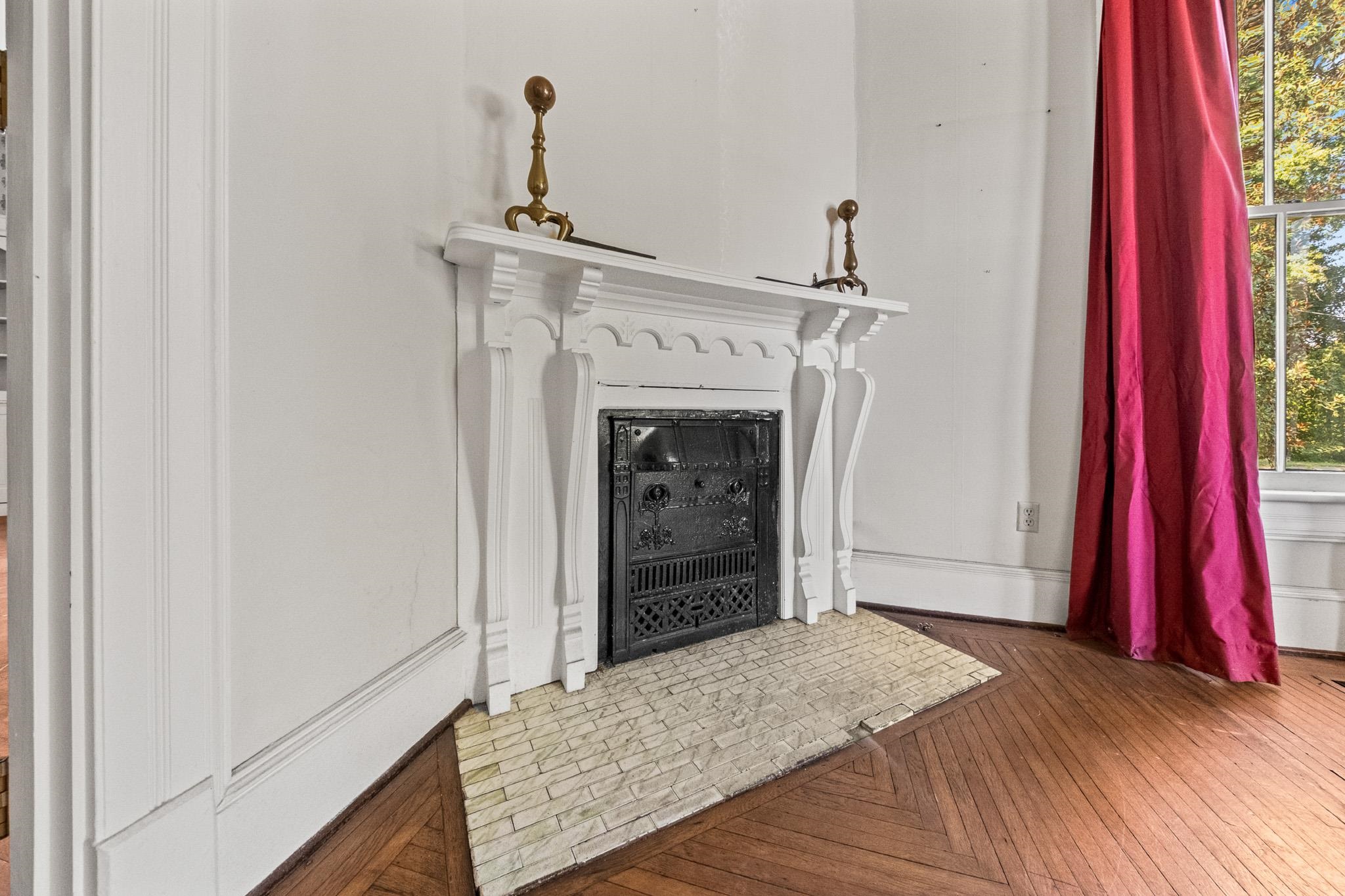 https://zimg.paragon.ice.com/ParagonImages/Property/PH/AABRKY/61240/7/0/0/ceb9928161c5e9c8548a109408575ce2/0/3841f7501bc809b0b624b0a432dc44fe/61240-4b639884-c021-45ba-b387-7b41b935c888.JPG