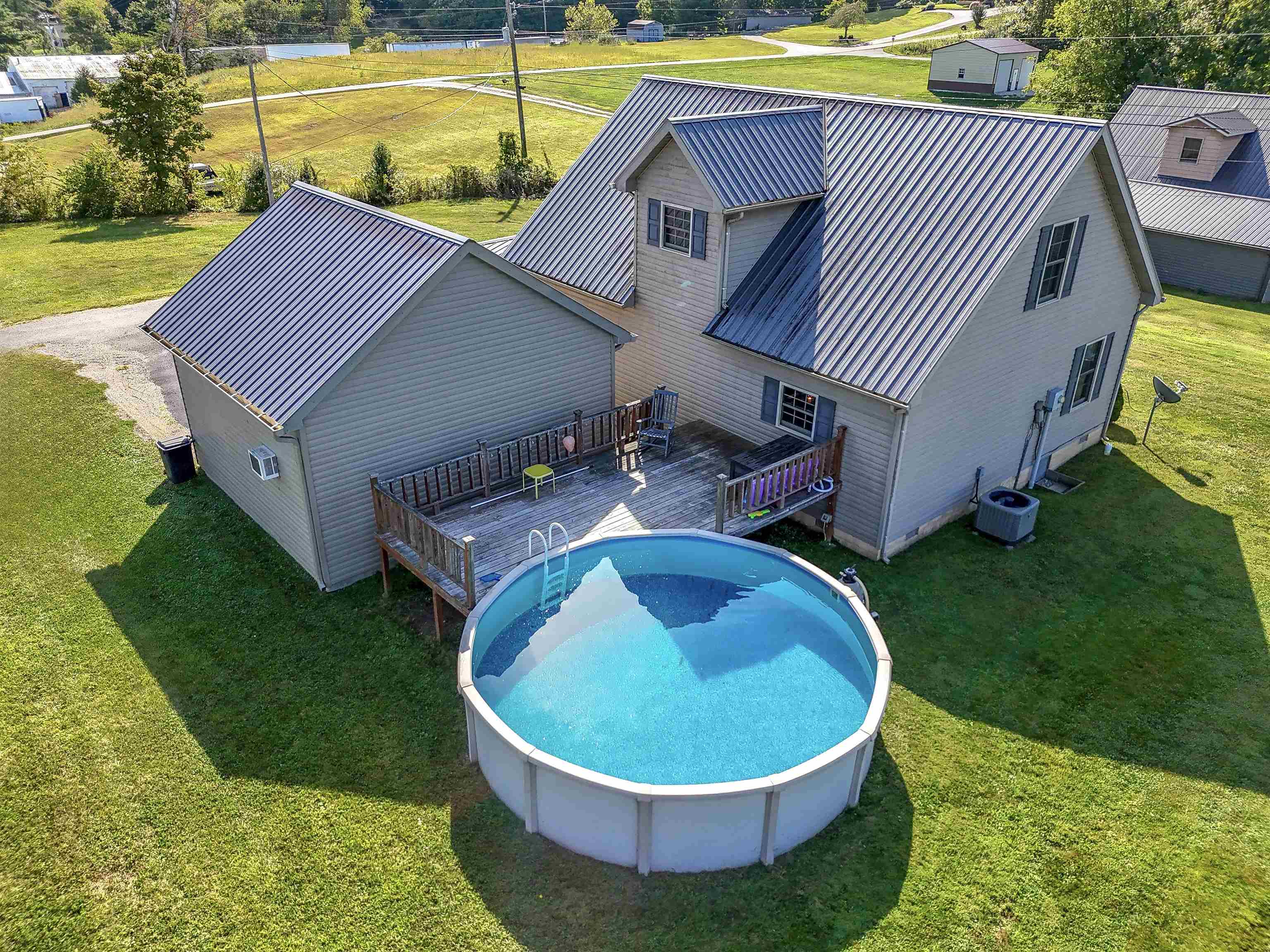 https://zimg.paragon.ice.com/ParagonImages/Property/PH/AABRKY/61244/4/0/0/844ec58d3a3e9e5e93fb6899d2a53368/0/c7dd6ca3db966d894f7ddb2c0b4a36c0/61244-99afc044-c600-4eb7-97cf-71ffdbac414c.JPG