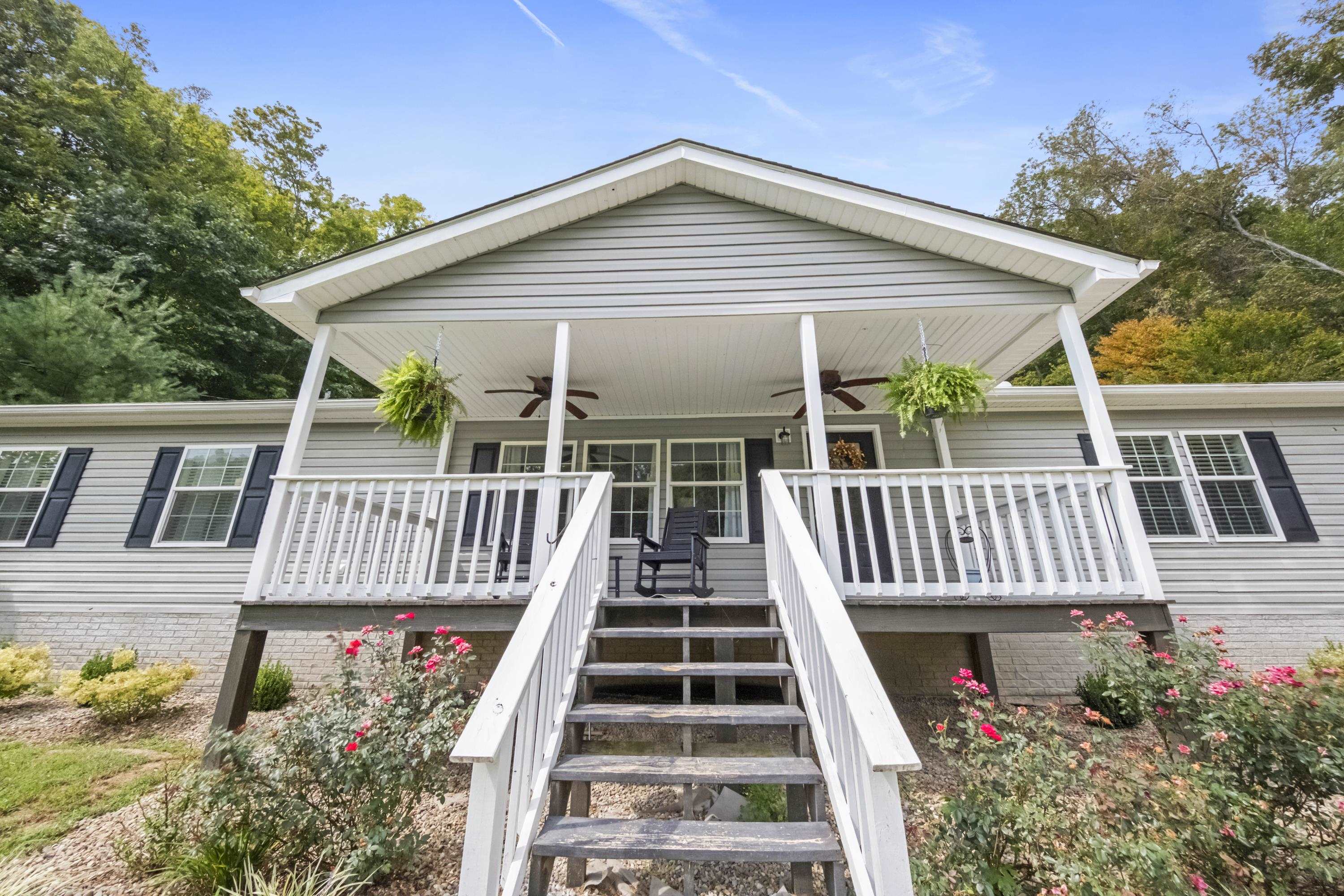 https://zimg.paragon.ice.com/ParagonImages/Property/PH/AABRKY/61245/1/0/0/3a24acf87d879008a2903473a72fc4d8/0/b9d9ccccbf833596f9c3863f08e639ae/61245-67c27d49-beb2-43da-96f0-83ce863f5a75.JPG