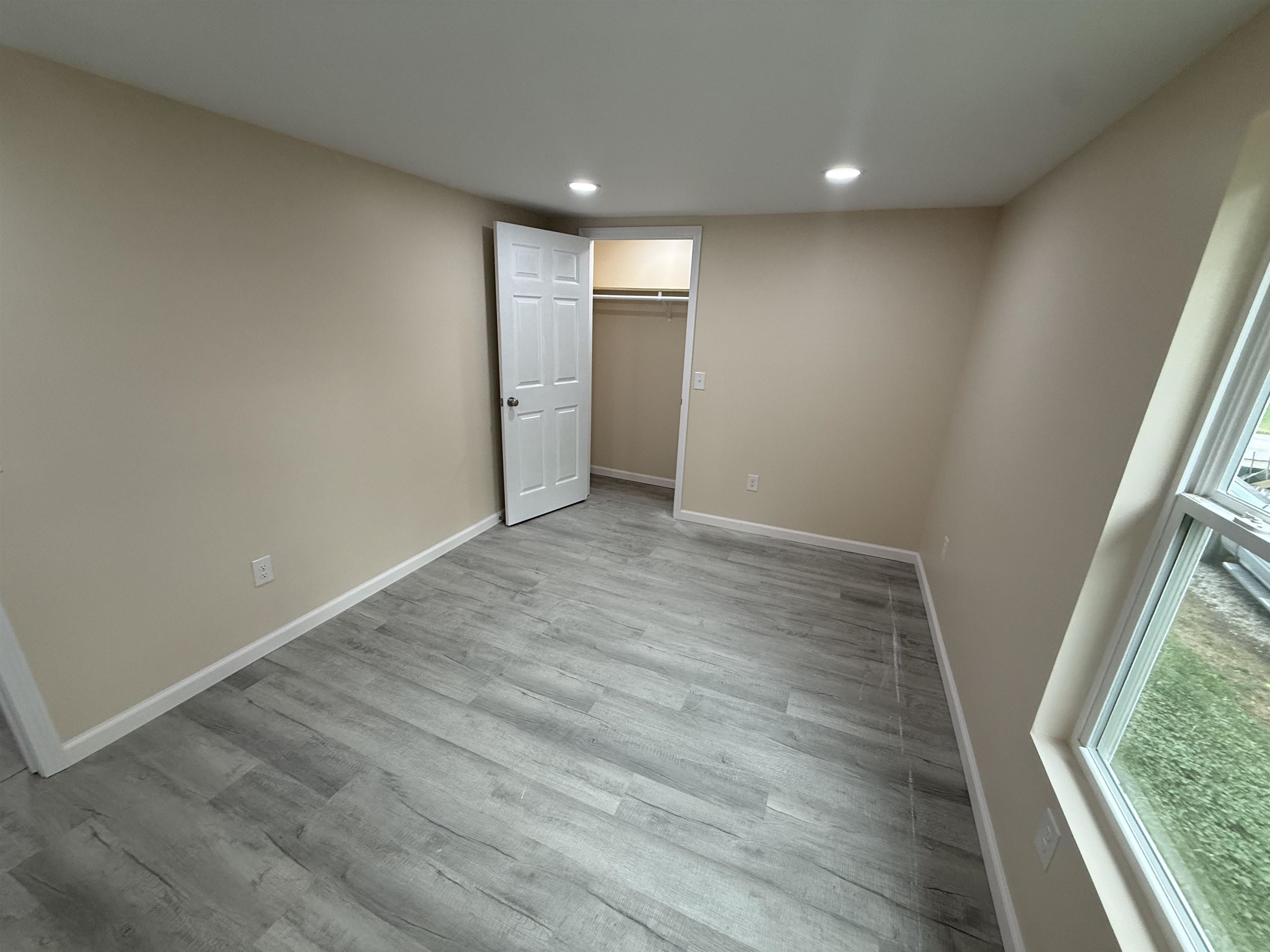 https://zimg.paragon.ice.com/ParagonImages/Property/PH/AABRKY/61257/13/0/0/dd39db890984a354c2f0b5e70982a956/0/01c031dcadfa818653483fb08b8737fd/61257-8aaed3f8-48fd-4fbc-9791-79185e65512b.JPG
