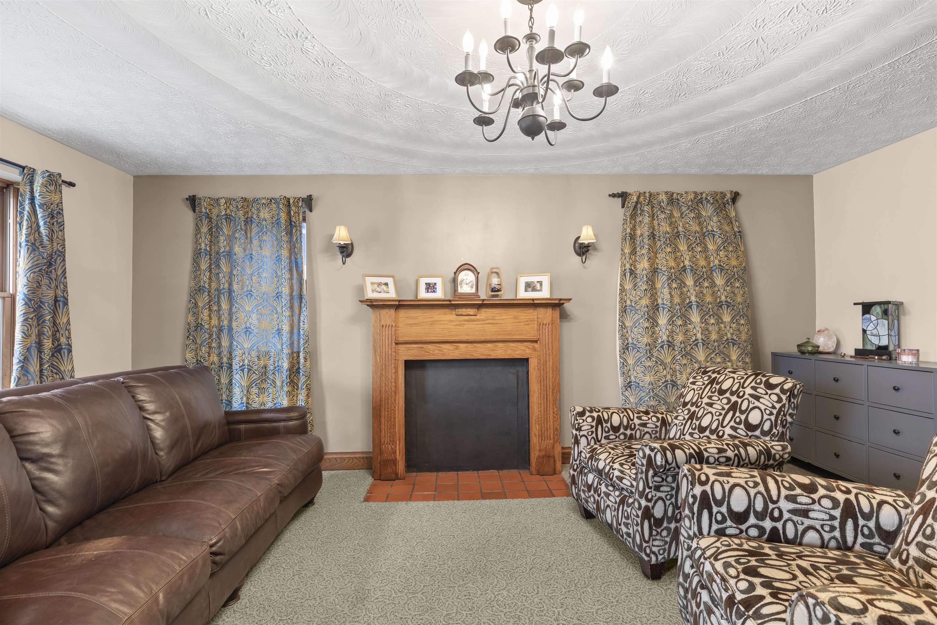 https://zimg.paragon.ice.com/ParagonImages/Property/PH/AABRKY/61258/6/0/0/c4638389c69cb0e860c960387c235215/0/76fc2fc33e96044faae196f835348fbd/61258-b316a18b-feb0-4b80-8fbc-0bf8c6fba23a.JPG