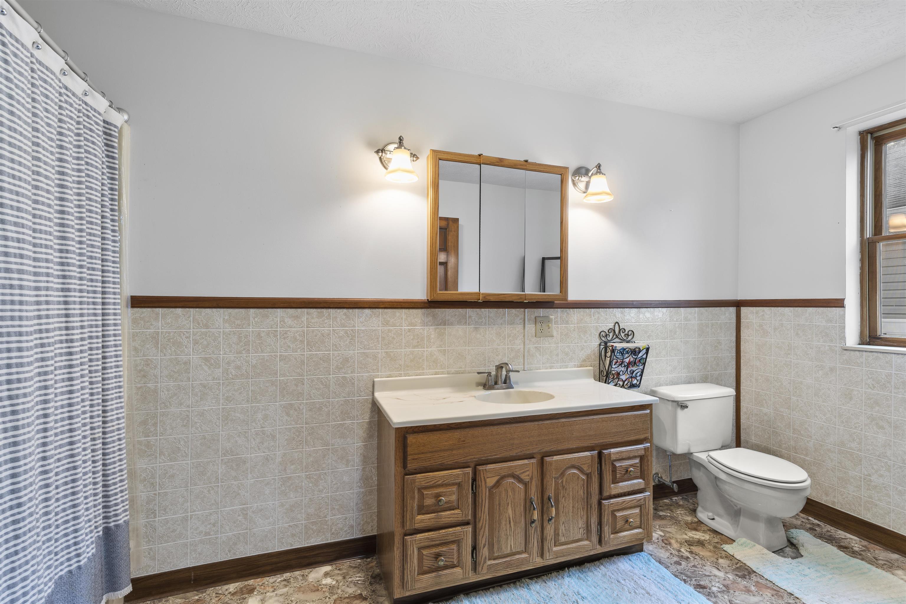 https://zimg.paragon.ice.com/ParagonImages/Property/PH/AABRKY/61258/7/0/0/32517b37b9d5f352f7a8f7a2e7e7fc74/0/76fc2fc33e96044faae196f835348fbd/61258-e9e766b2-e6fb-4b96-ae7d-30b39d453b59.JPG