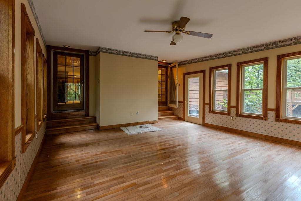 https://zimg.paragon.ice.com/ParagonImages/Property/PH/AABRKY/61259/7/0/0/8c84f15a99d00374b316c411215c9118/0/ebed1139de14dfc1a724dfbba471f94c/61259-76b7d69e-719f-4d44-9f42-4646d974ceda.JPG