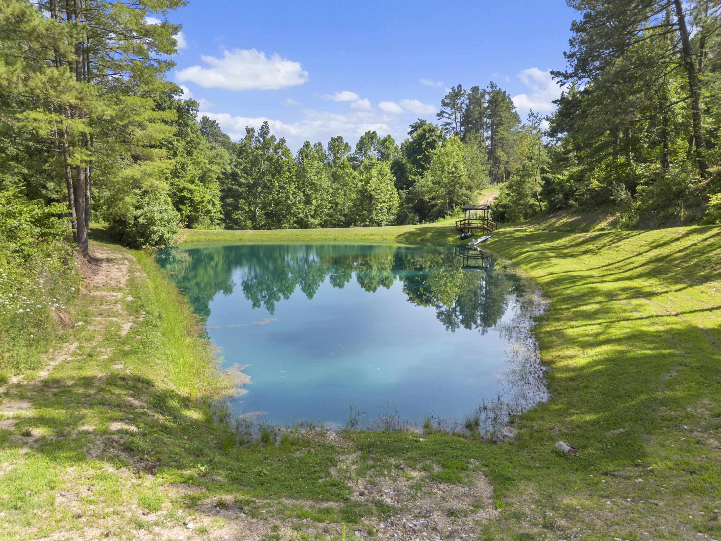 https://zimg.paragon.ice.com/ParagonImages/Property/PH/AABRKY/61261/2/0/0/6b92d8399f679d3bf418045feb2450fd/0/7186a54eb5cb42e7d2c15686d9cbe1e6/61261-dc39a25e-6697-4f7d-88a9-bde7cc9a7d50.JPG