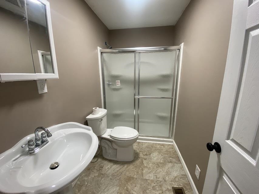 https://zimg.paragon.ice.com/ParagonImages/Property/PH/AABRKY/61263/5/0/0/21a58e17f429b6430aa64716b51f0da2/0/7fca054680aae3818d77f016e4d13d8d/61263-231b5ed1-5ee9-4a4d-8cfd-7cd35e1efd12.JPG