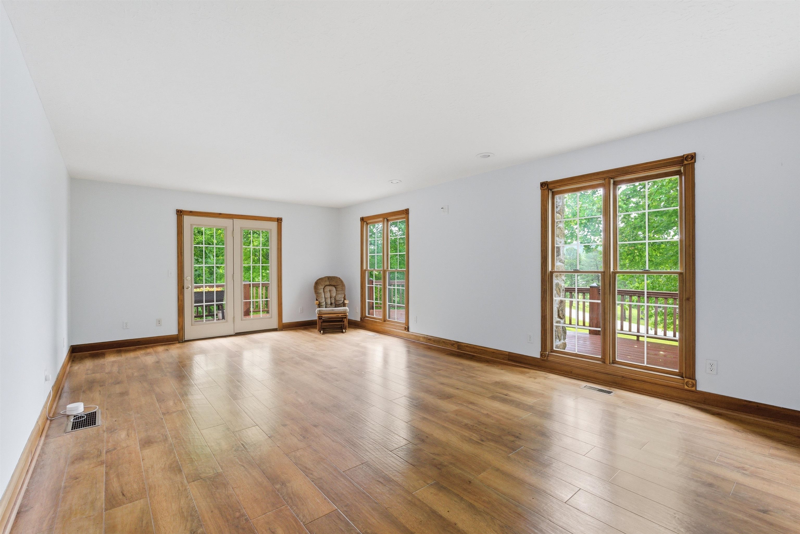 https://zimg.paragon.ice.com/ParagonImages/Property/PH/AABRKY/61264/13/0/0/7aabcd597f8fc243e702efc7edb0c091/0/81490520963b53388f91a087f6ce1275/61264-f4678f8d-ba7d-4fef-8854-aa358cdc58d8.JPG