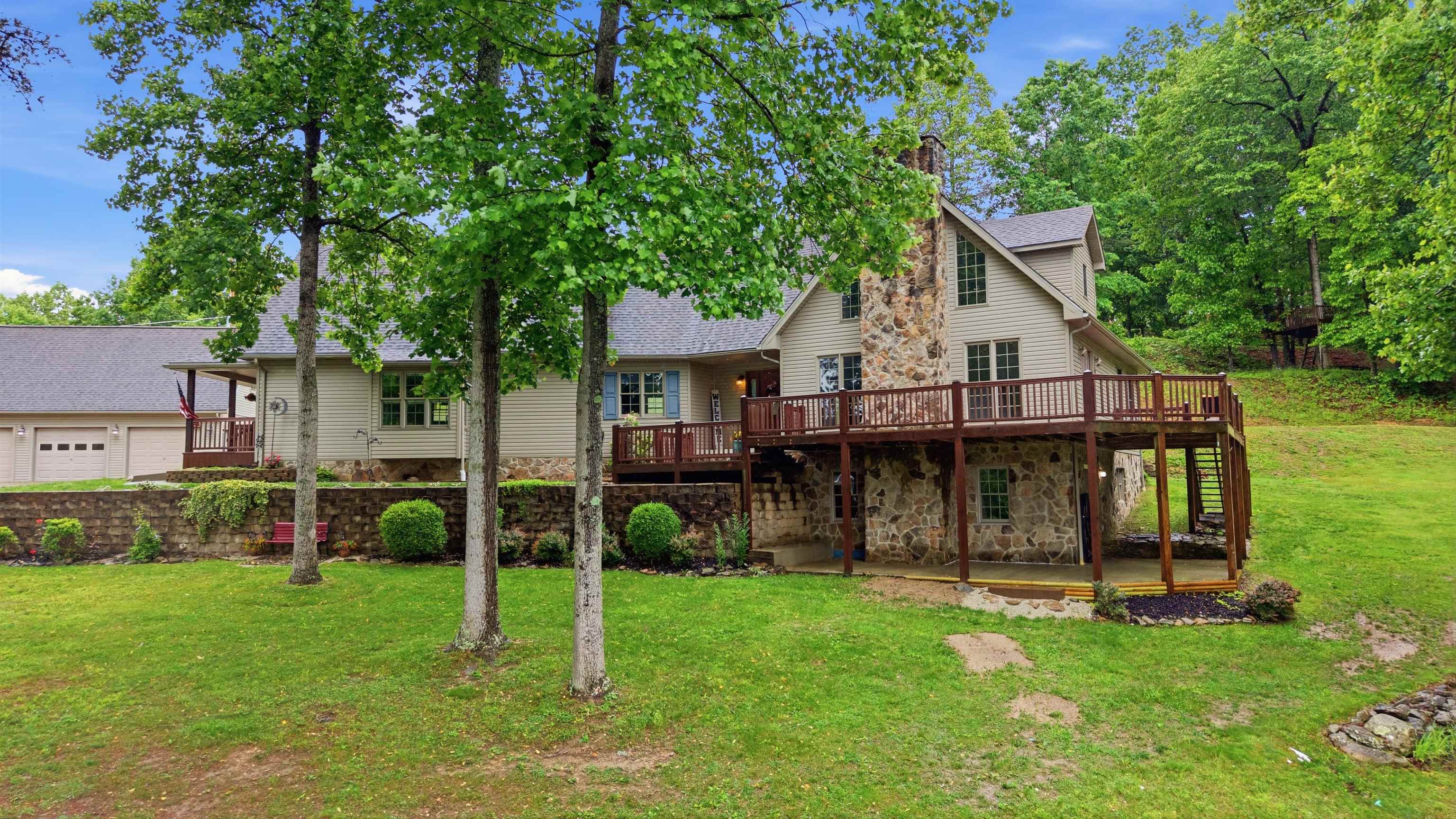 https://zimg.paragon.ice.com/ParagonImages/Property/PH/AABRKY/61264/3/0/0/a22866cdd8f0ea46f61e74a7da9213e9/0/81490520963b53388f91a087f6ce1275/61264-8c3f220c-9bc9-4764-8f5d-fcda4caf1d95.JPG