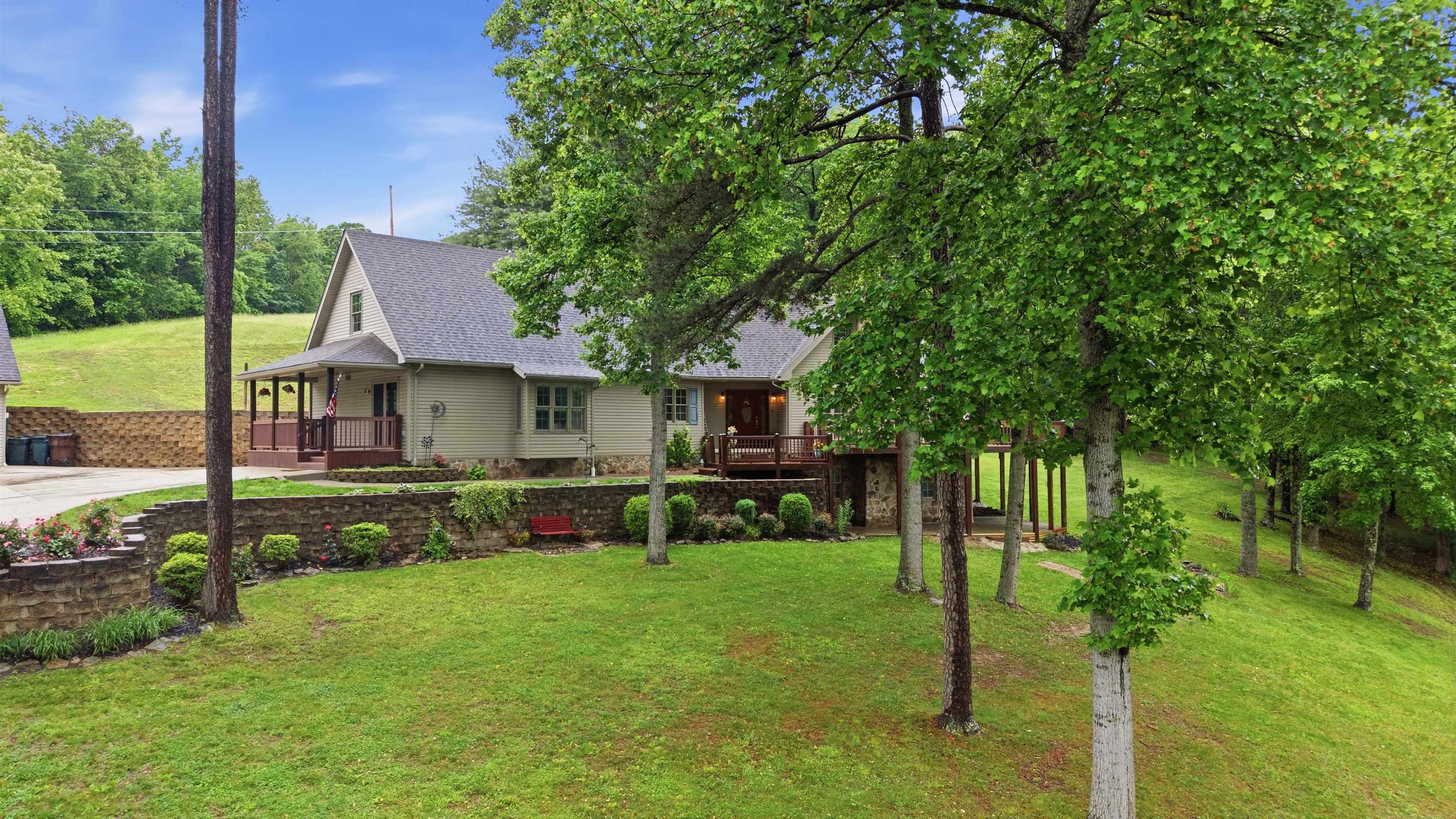 https://zimg.paragon.ice.com/ParagonImages/Property/PH/AABRKY/61264/4/0/0/4ee91bd9c65c8f7cc4b9c5120831420a/0/81490520963b53388f91a087f6ce1275/61264-2cc5b91c-9dad-41f2-9cf6-2be285da38dd.JPG