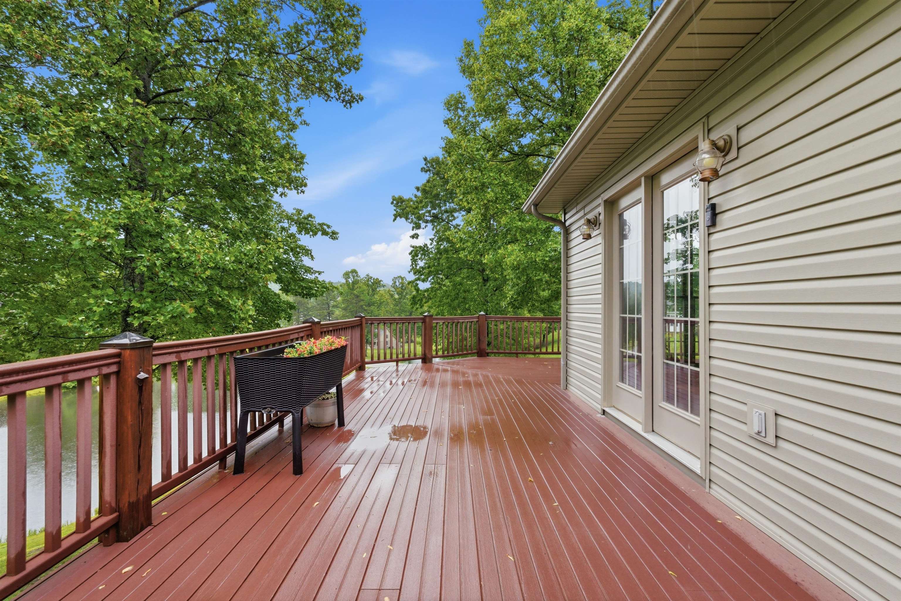 https://zimg.paragon.ice.com/ParagonImages/Property/PH/AABRKY/61264/5/0/0/8cc35ec74d5d7e9fc19c375f1da50716/0/81490520963b53388f91a087f6ce1275/61264-52c82af3-48c0-4e76-a221-5b7deae4d3d1.JPG