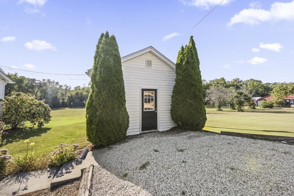 https://zimg.paragon.ice.com/ParagonImages/Property/PH/AABRKY/61266/5/0/0/d703b4d2a7d4894e8b7c5e32e38696c4/0/3f90e875ddd18e8ef5f54cbb861c0f96/61266-2648cbfb-5b96-4442-be1f-dee82b4331ba.JPG