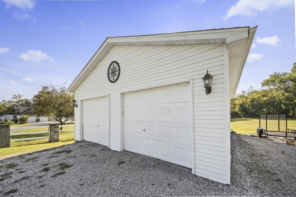 https://zimg.paragon.ice.com/ParagonImages/Property/PH/AABRKY/61266/7/0/0/db5d78b59e656557494de6d5cfefa762/0/3f90e875ddd18e8ef5f54cbb861c0f96/61266-d1056692-1249-4d80-83d6-1d6a7a66709a.JPG