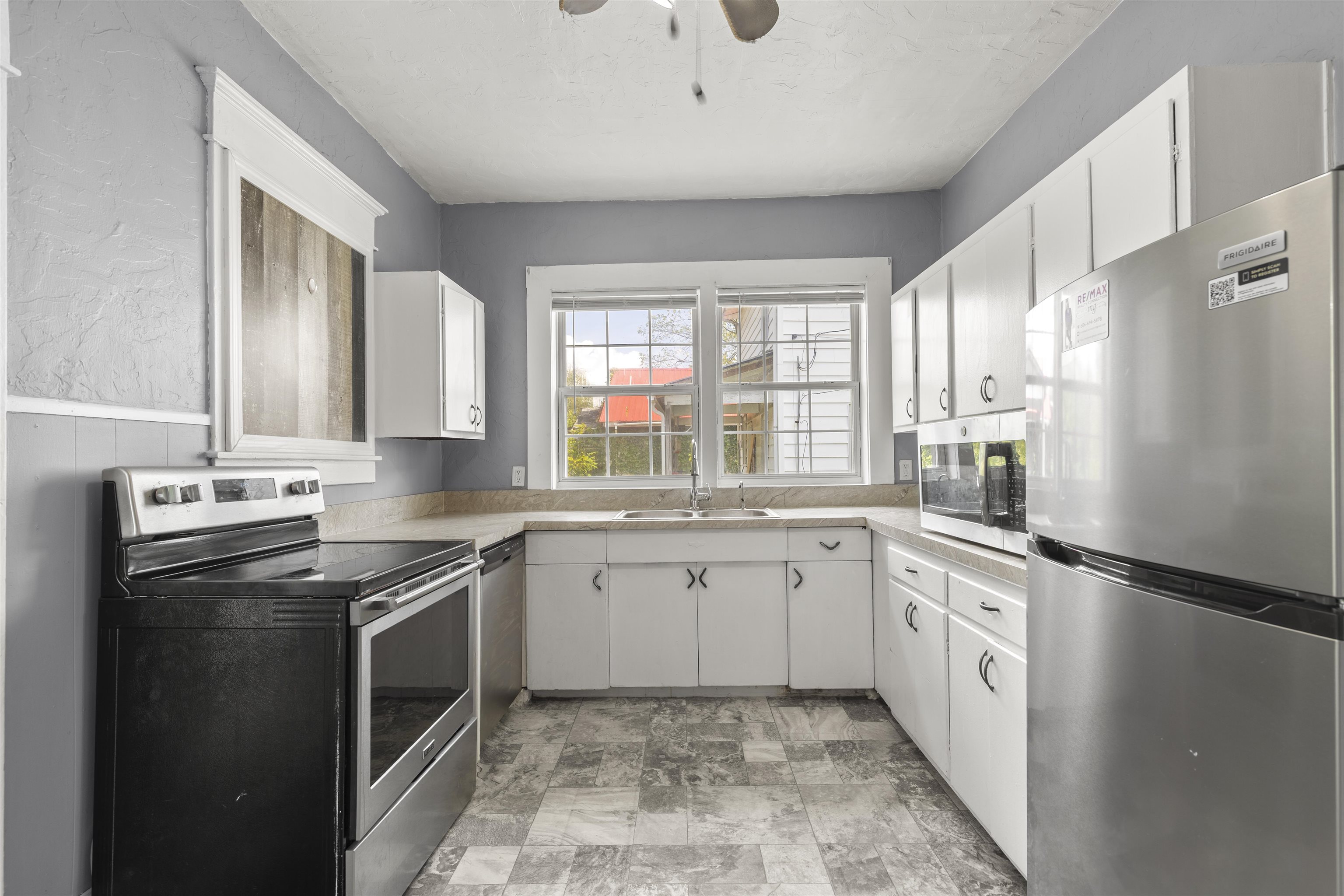https://zimg.paragon.ice.com/ParagonImages/Property/PH/AABRKY/61268/6/0/0/240f8bba906dab8123c16001553dfb32/0/79844240a4d34700b3730a9852940834/61268-60ea20fc-9bcc-4794-9c4a-f0496c2dff82.JPG