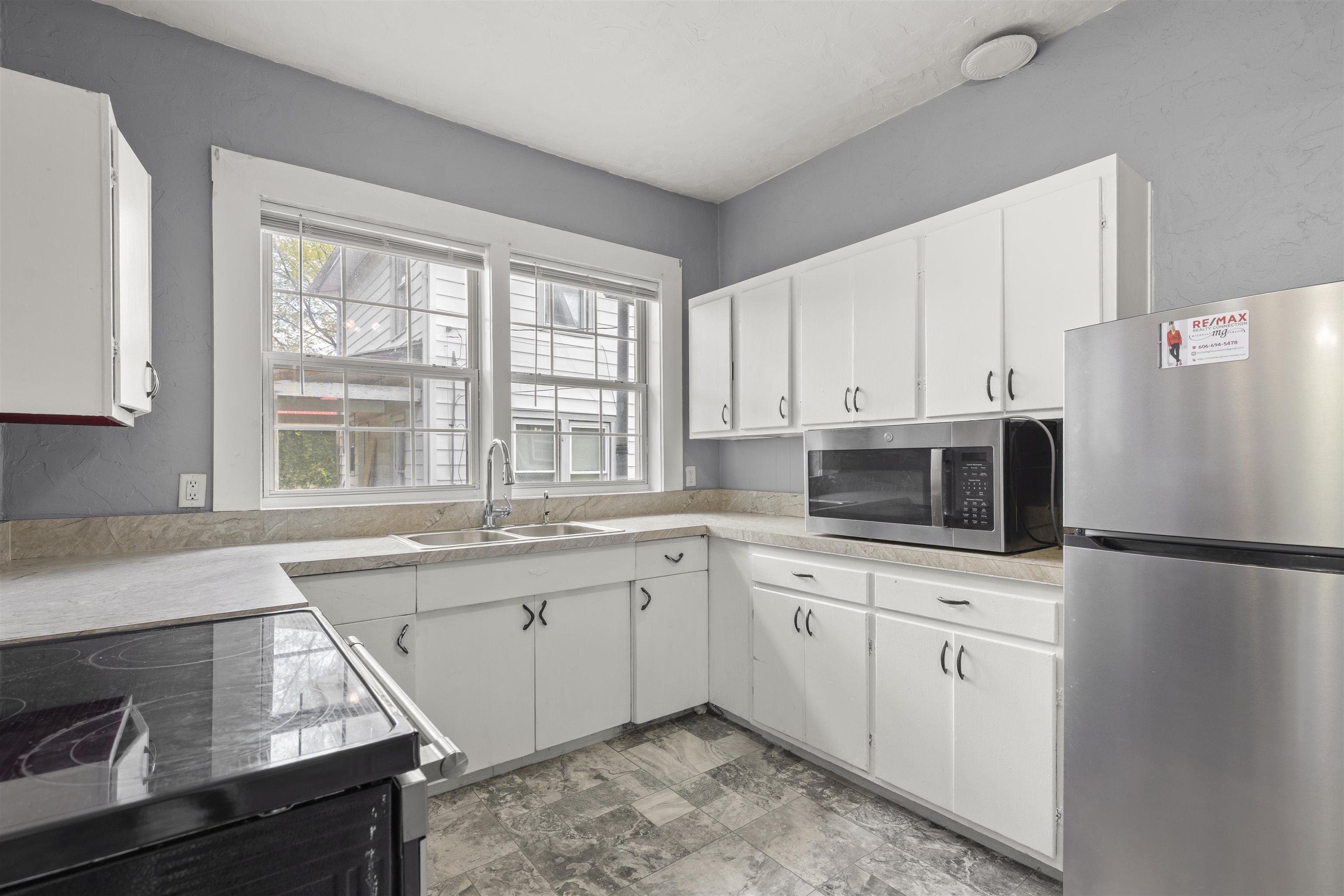 https://zimg.paragon.ice.com/ParagonImages/Property/PH/AABRKY/61268/7/0/0/6c0dc6d0b907363cc6c33d59ae51ad7b/0/79844240a4d34700b3730a9852940834/61268-871dd1cf-e185-480f-8995-fcfb43ae88b8.JPG