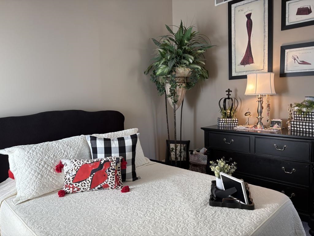 https://zimg.paragon.ice.com/ParagonImages/Property/PH/AABRKY/61273/13/0/0/2a53cbb82ba5c482cade958f1b0cb7c8/0/b0d7b3494af77f755f037234993cc0fc/61273-99d96471-379d-446b-a989-1c1498a1bc05.JPG