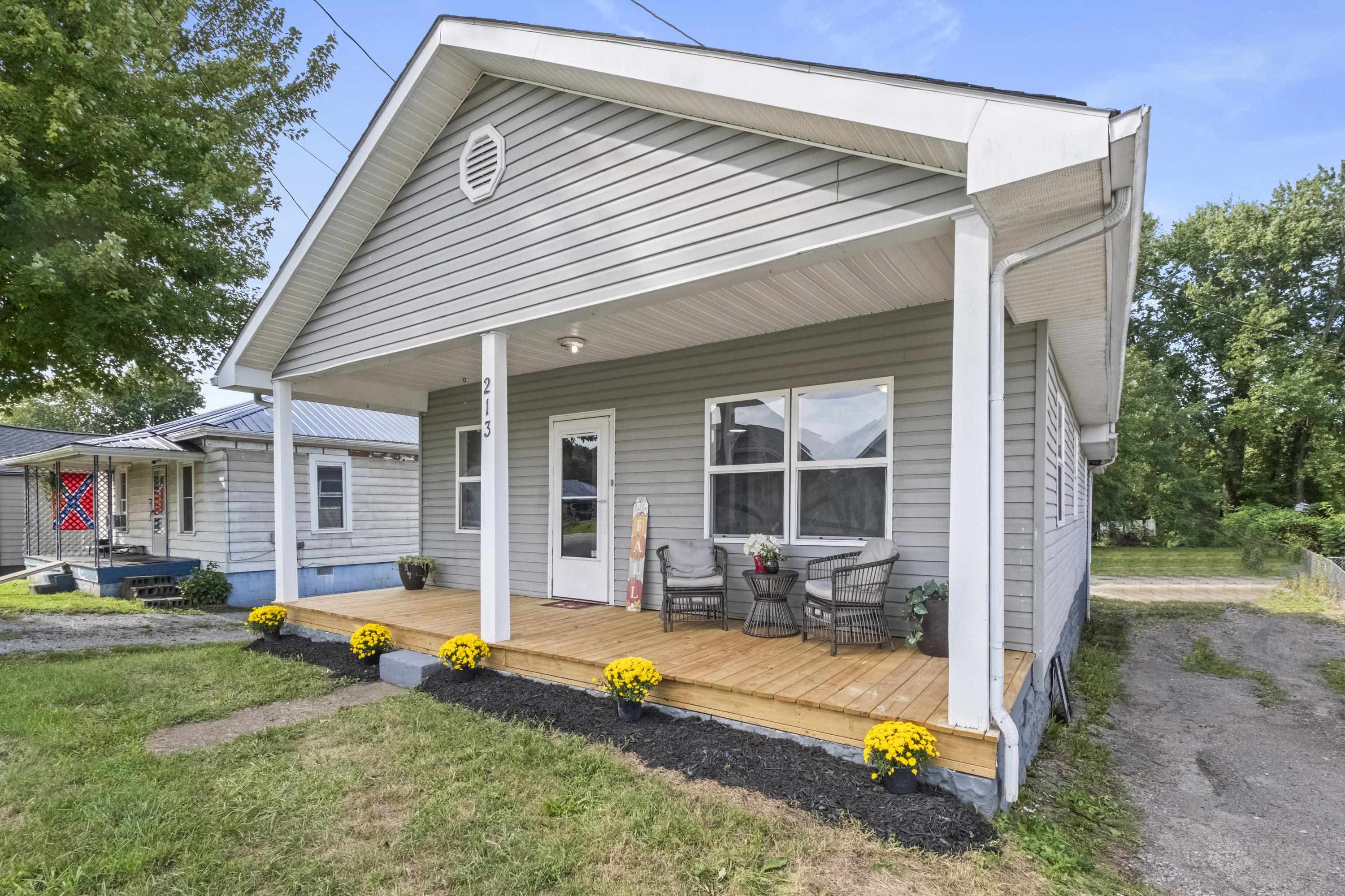 https://zimg.paragon.ice.com/ParagonImages/Property/PH/AABRKY/61276/1/0/0/fed9b38d8a80a01d7a9fde2a49a37dc3/0/834bffad732b58d8c84d3c658296e6f4/61276-7107516e-273b-4eb6-a101-04bcafbb283a.JPG