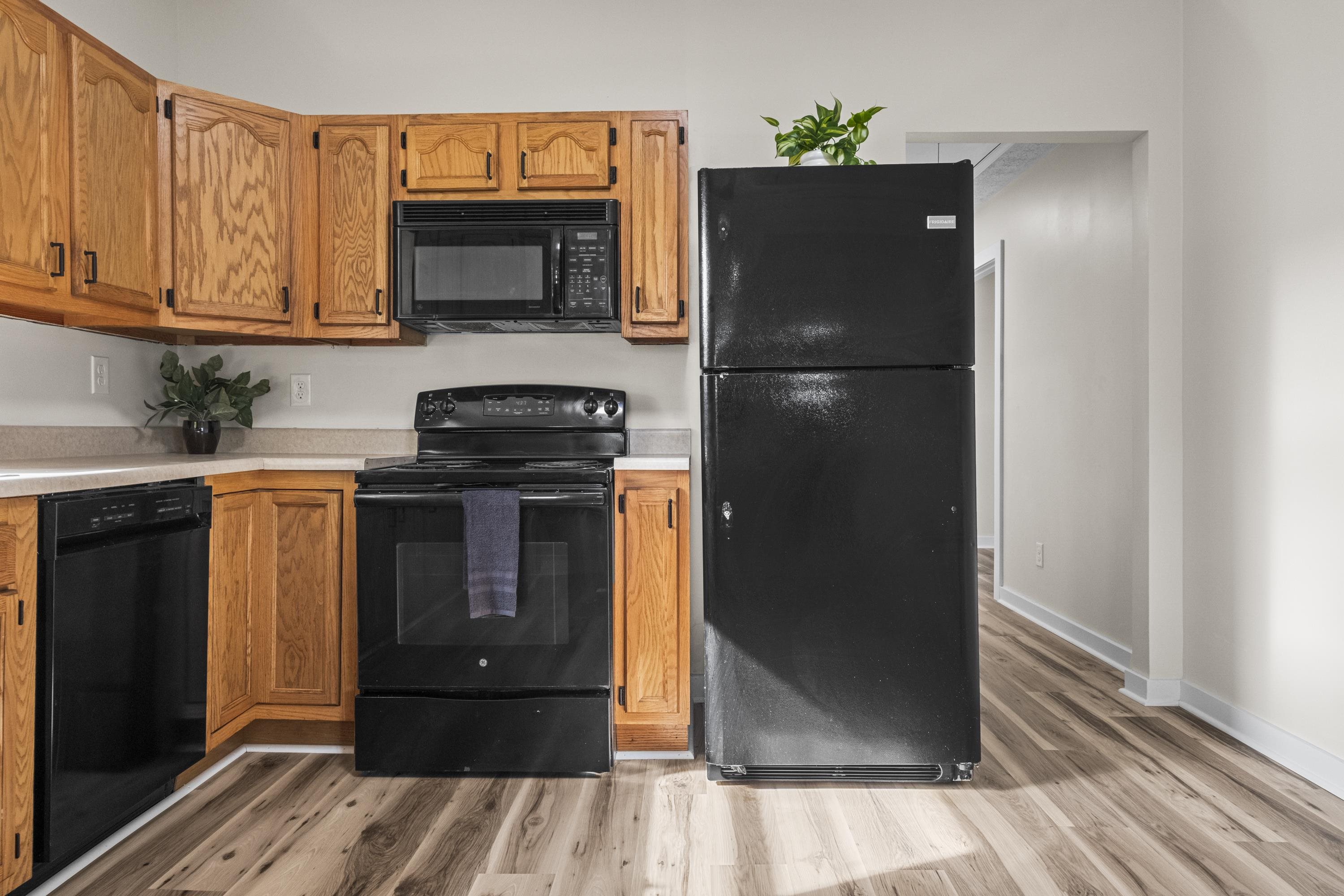 https://zimg.paragon.ice.com/ParagonImages/Property/PH/AABRKY/61276/10/0/0/c1a9da023ebb6f3e2ff1e2a2f262c94a/0/834bffad732b58d8c84d3c658296e6f4/61276-56936159-9f79-433c-b69a-973a7d8686fe.JPG