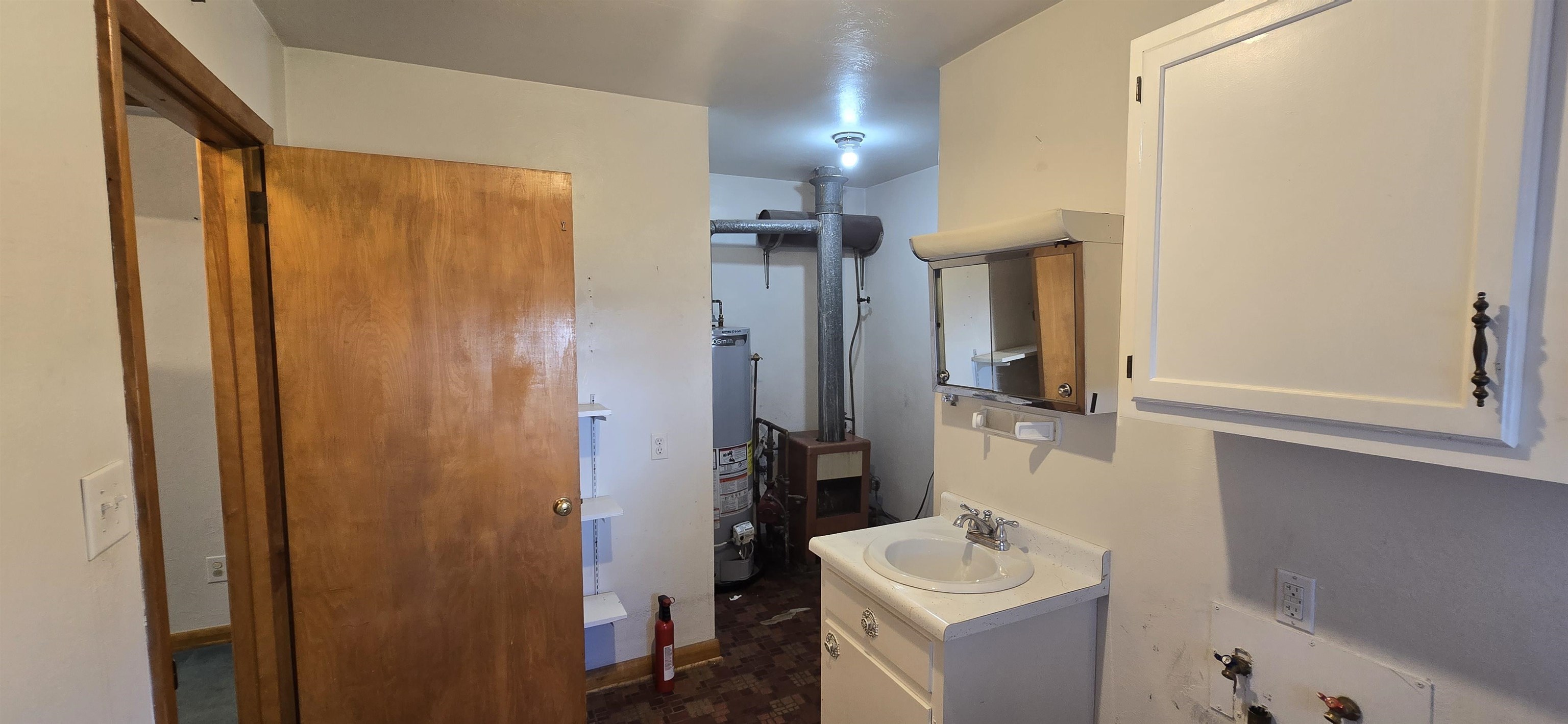 https://zimg.paragon.ice.com/ParagonImages/Property/PH/AABRKY/61285/7/0/0/f005ff55fab2ea67a19b58e0893ec22a/0/e4cad842d1665291c78be76545379f5f/61285-f3403ac9-92a0-4238-ae3a-50d2435b7730.JPG