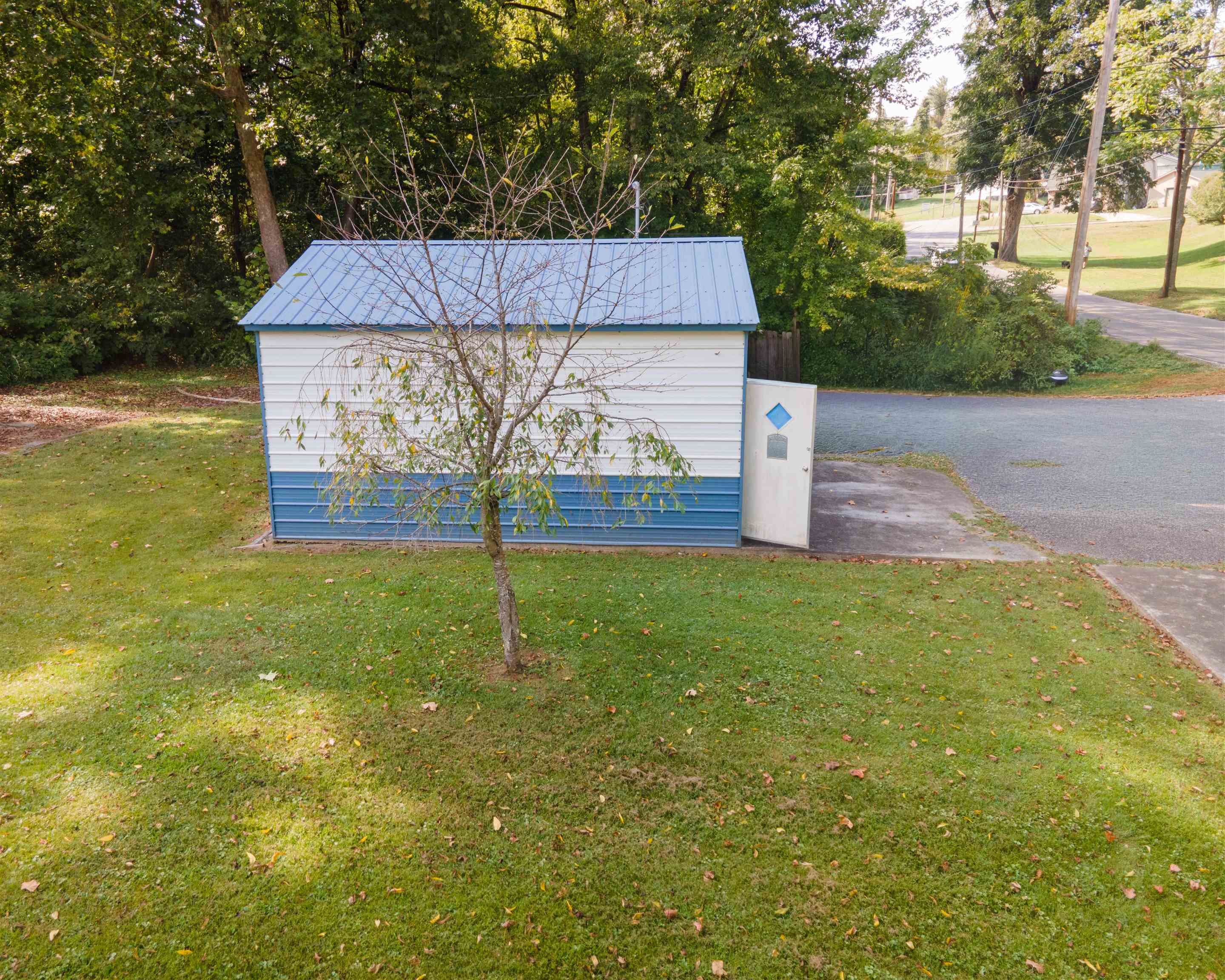 https://zimg.paragon.ice.com/ParagonImages/Property/PH/AABRKY/61287/1/0/0/94ff802966ee2a5548e59c28686862fb/0/161b69af1963a14ae813f8d20939f0a9/61287-f88d75fe-67bd-4f03-affb-3e482f71a3fa.JPG
