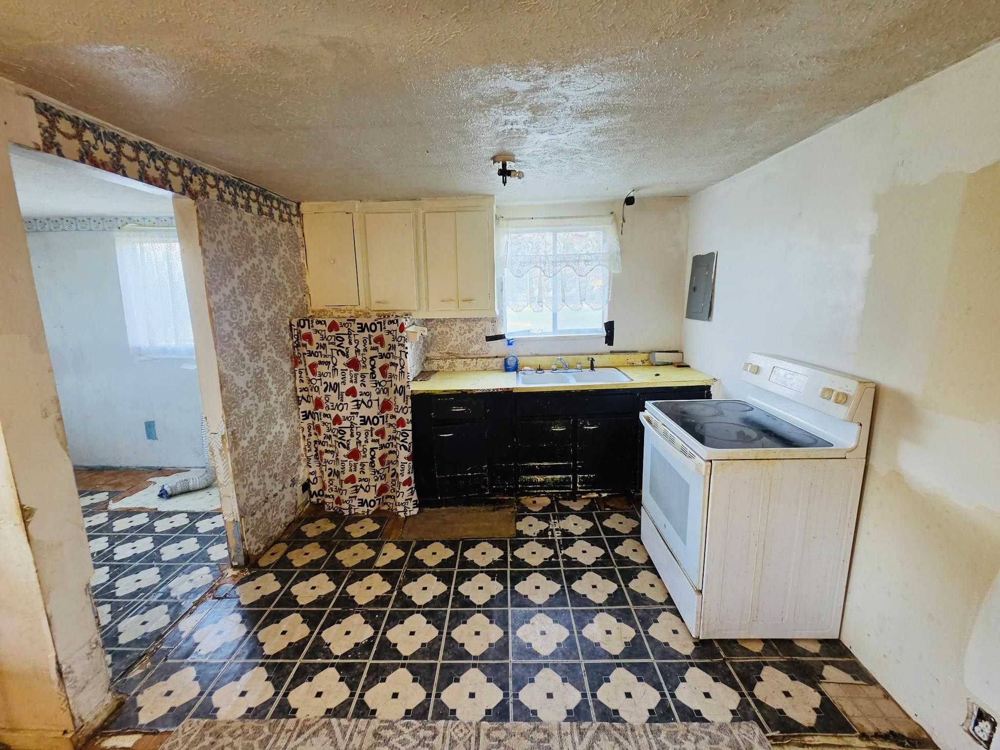 https://zimg.paragon.ice.com/ParagonImages/Property/PH/AABRKY/61292/12/0/0/efc504e80561a1ec2c89f3850ab7f8dd/0/24c6cd0280626e796a22ab1f12aa2843/61292-4796c7af-9b66-4b7e-8e3a-e523db80d9c7.JPG