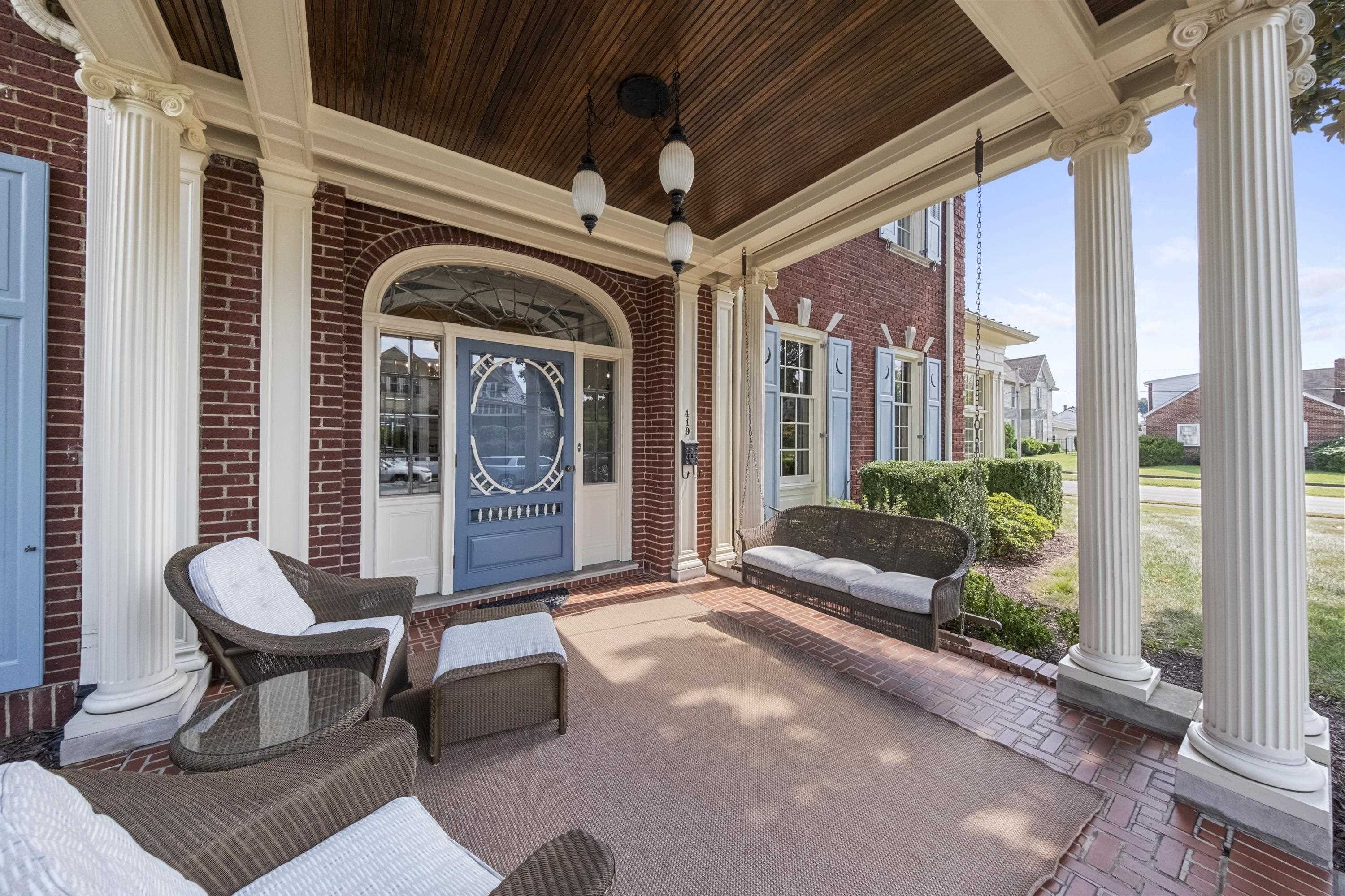 https://zimg.paragon.ice.com/ParagonImages/Property/PH/AABRKY/61293/4/0/0/5412d500d17fcf75311e034092eab5f2/0/fd3918f5fb8115c1257587665e3078a0/61293-940eb7cb-c7c1-4d3e-b0d9-4ee8657736f0.JPG