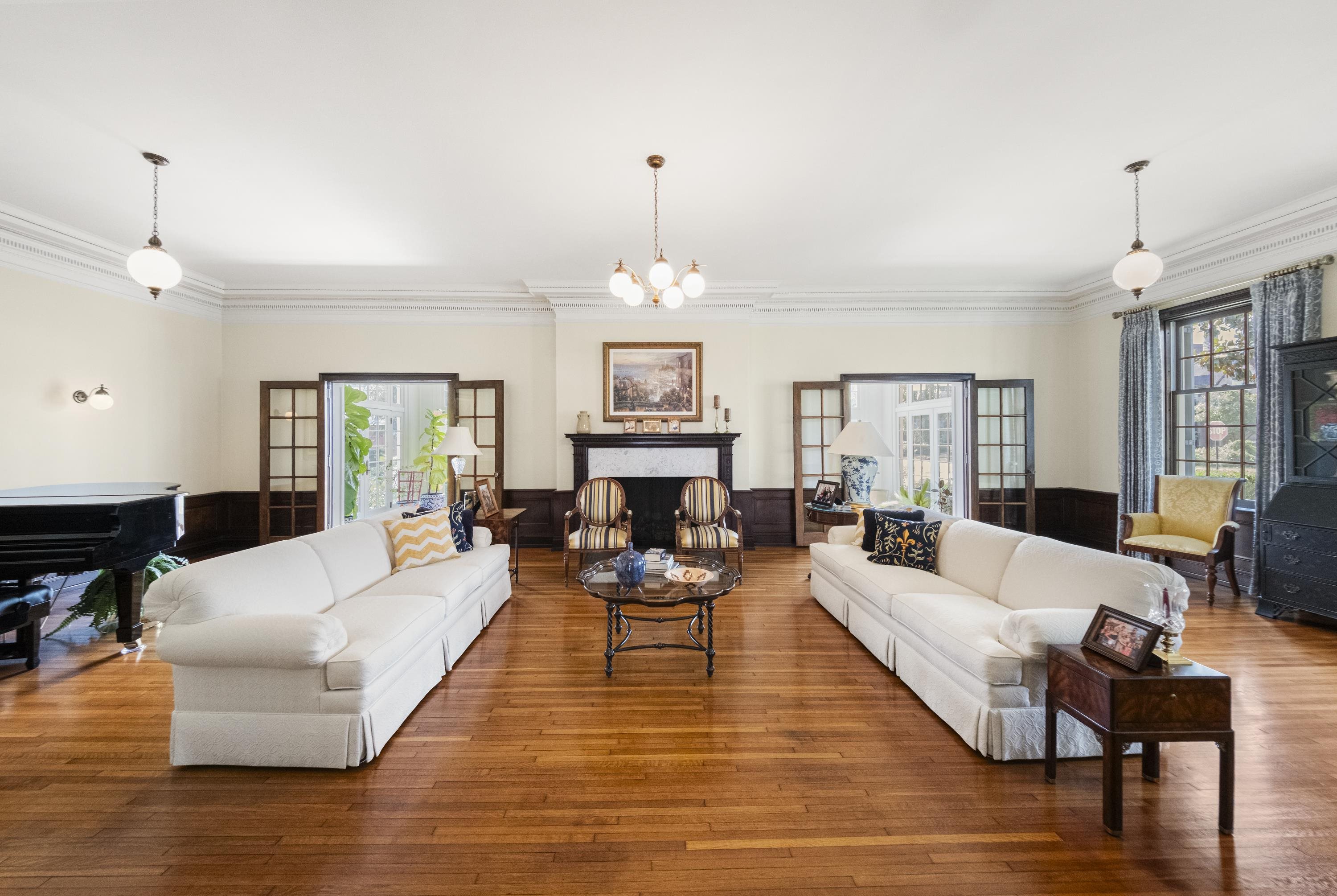 https://zimg.paragon.ice.com/ParagonImages/Property/PH/AABRKY/61293/8/0/0/9a5104d974718702e8e2897851fbf97e/0/fd3918f5fb8115c1257587665e3078a0/61293-4134f186-2ab8-43f4-ae2e-cc1c1476bca4.JPG