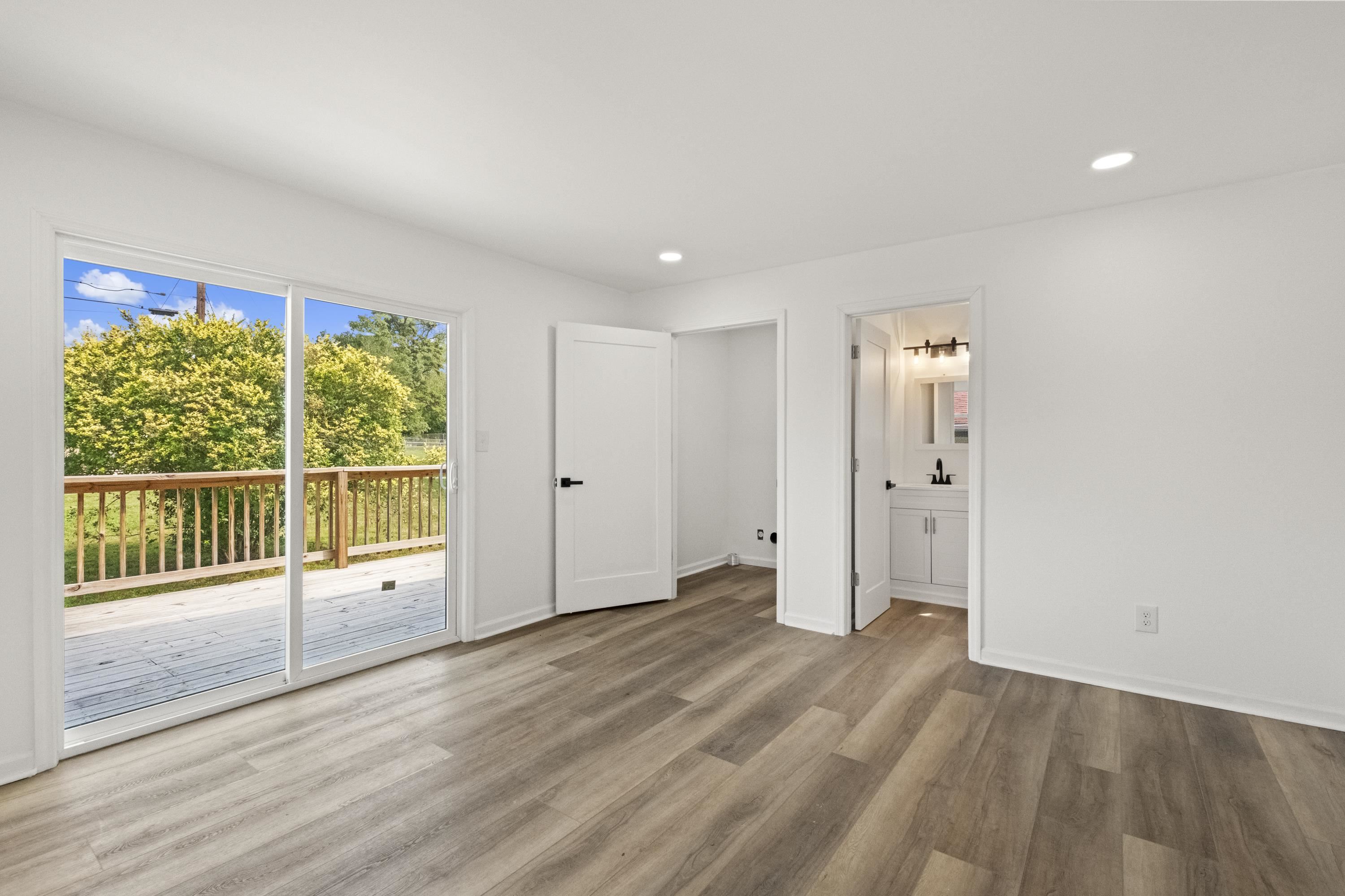 https://zimg.paragon.ice.com/ParagonImages/Property/PH/AABRKY/61313/12/0/0/cd2e43eaa2ec2f2fa26e148f94b93c00/0/2987b1b969f4ae8a166a71df7f30ecab/61313-e1109cbc-75fd-4c49-acc1-7cce6ff57626.JPG
