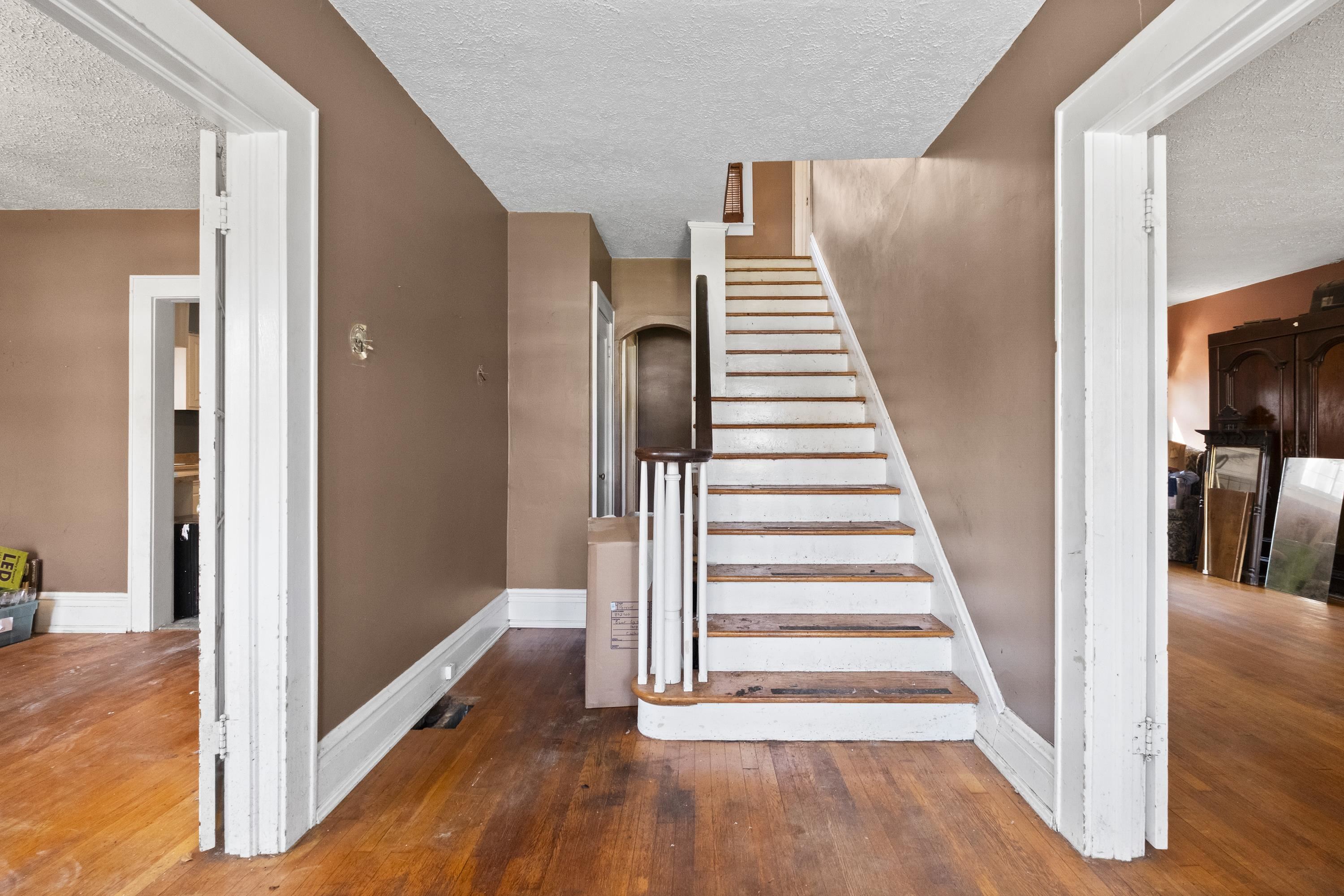 https://zimg.paragon.ice.com/ParagonImages/Property/PH/AABRKY/61314/1/0/0/a62d054f7e5084d1cfa997a52d1dd000/0/325b4d9050eeea2ea28cc3453e83a1ff/61314-ec830469-20b5-4ad4-8bdd-dc047f99b3ec.JPG