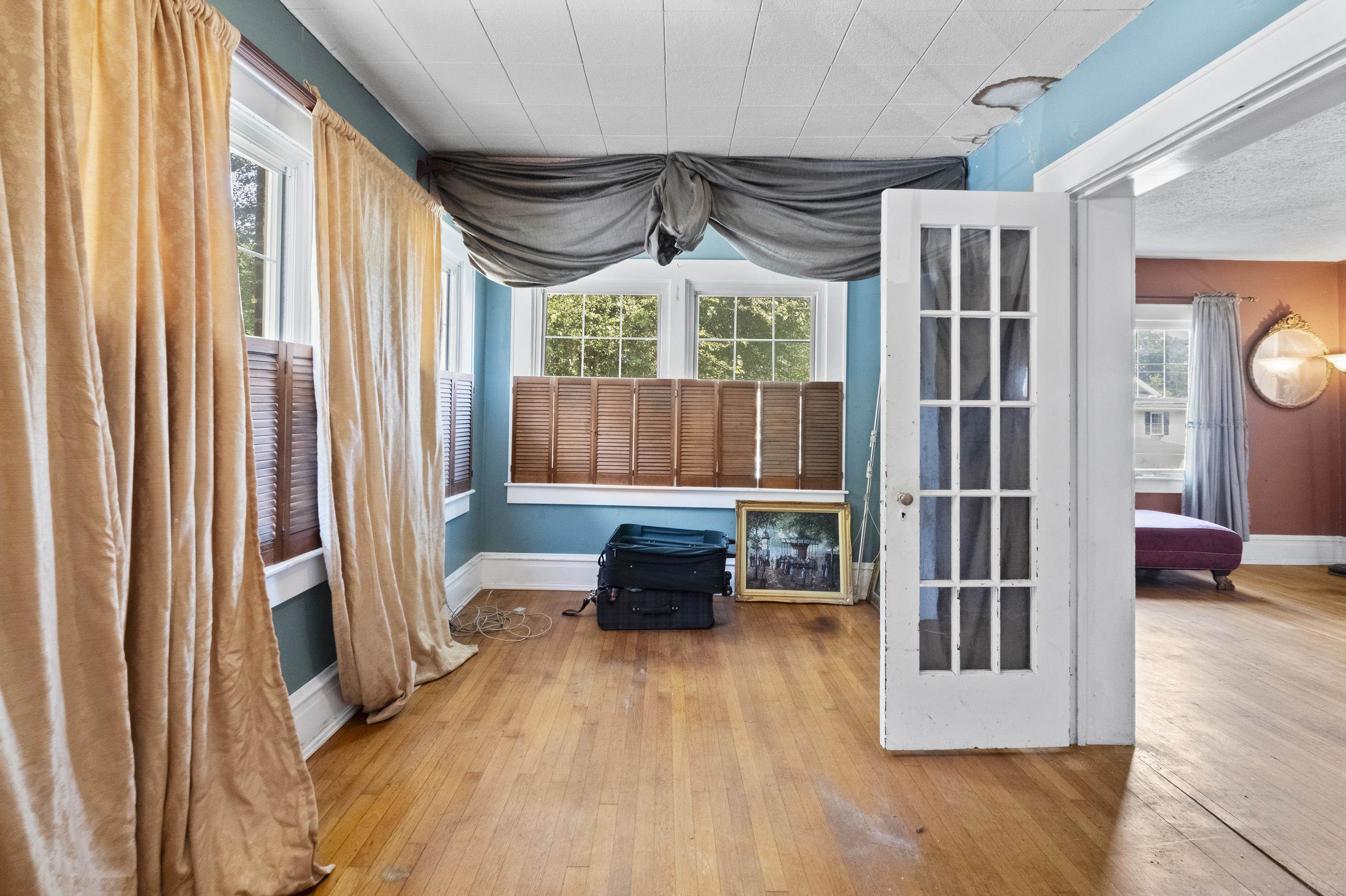 https://zimg.paragon.ice.com/ParagonImages/Property/PH/AABRKY/61314/4/0/0/6f37f6ecc5cc347dba9ffa023a9545d1/0/325b4d9050eeea2ea28cc3453e83a1ff/61314-9bb5a261-4ab3-454f-84ef-6121ac66e703.JPG